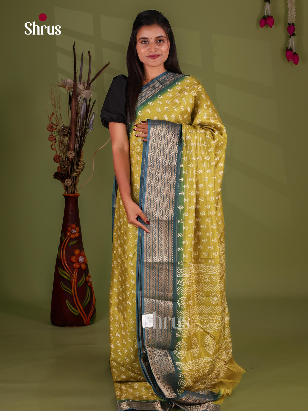 Semi Crepe Saree - EJ11405