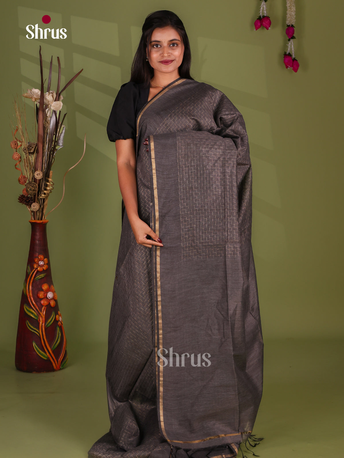Zari Semi Tussar Saree - EJ13505