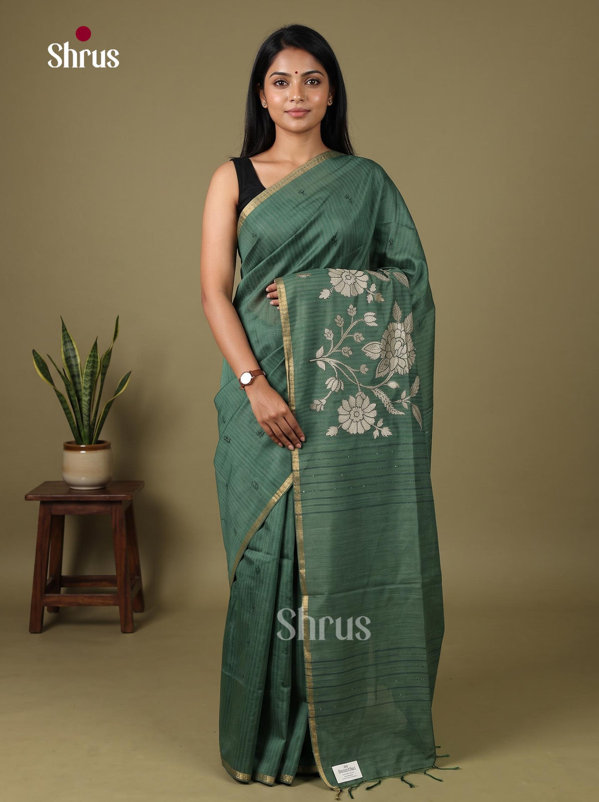 Semi Tussar Applique Saree - EJ15253