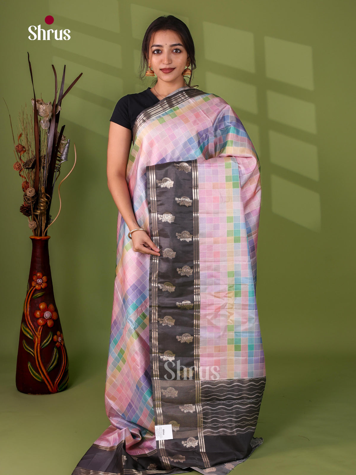 Apoorva Madras Checks Saree - EJ21042