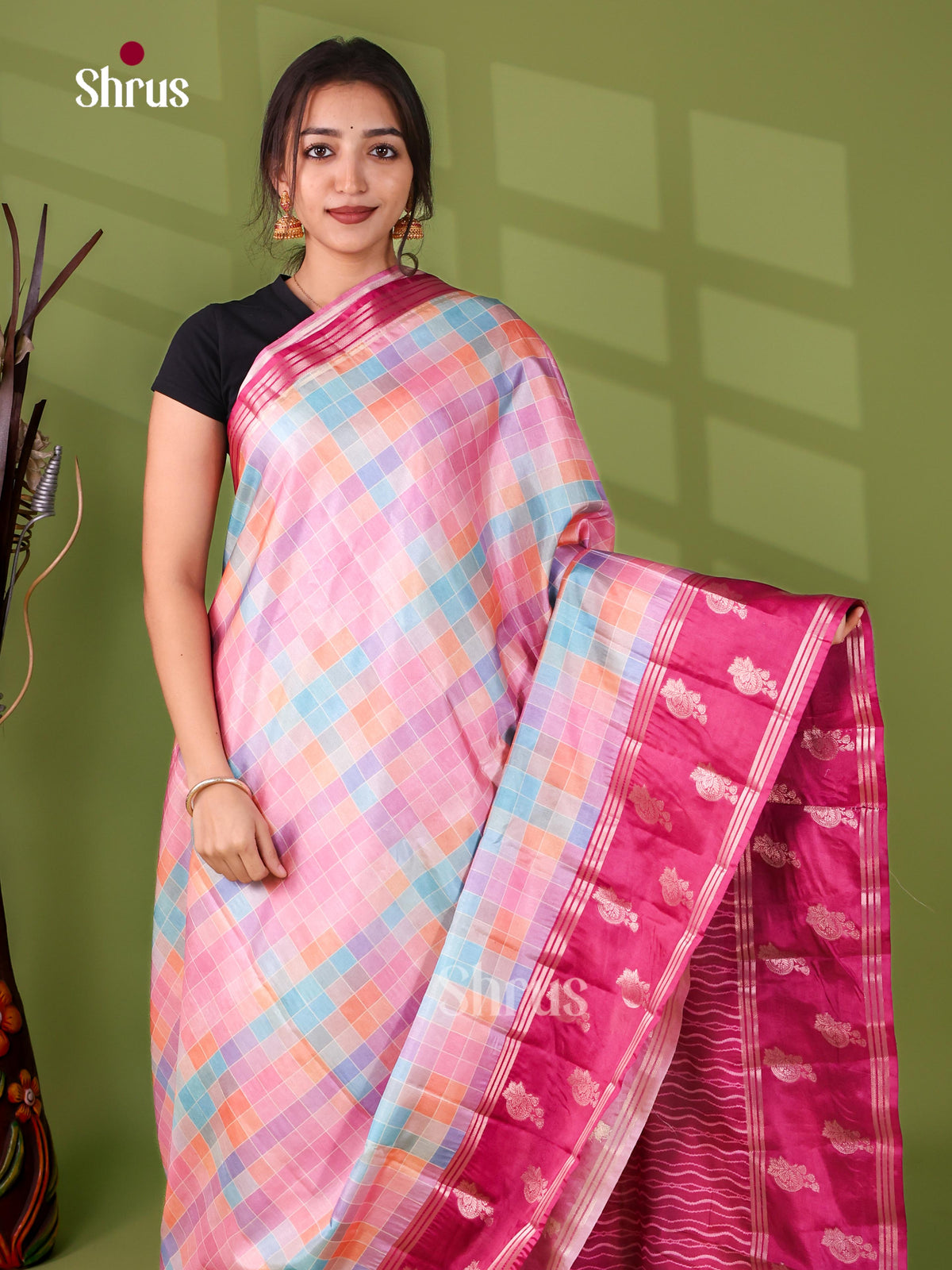 Apoorva Madras Checks Saree - EJ21043