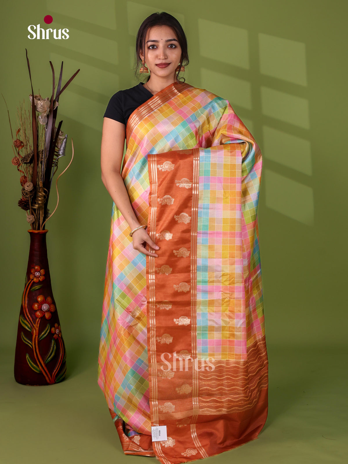 Apoorva Madras Checks Saree - EJ21044