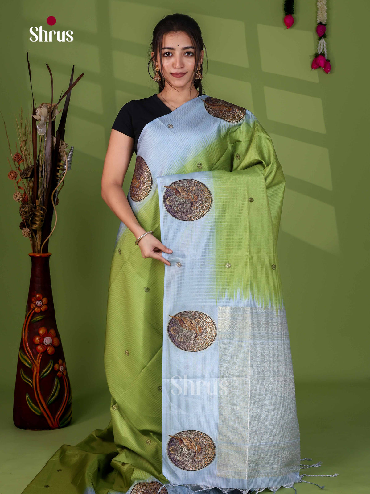 Zari Semi Tussar Saree - EJ24032