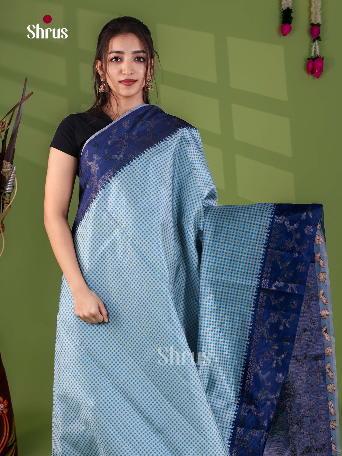 Apoorva Madras Checks Saree - EJ24064