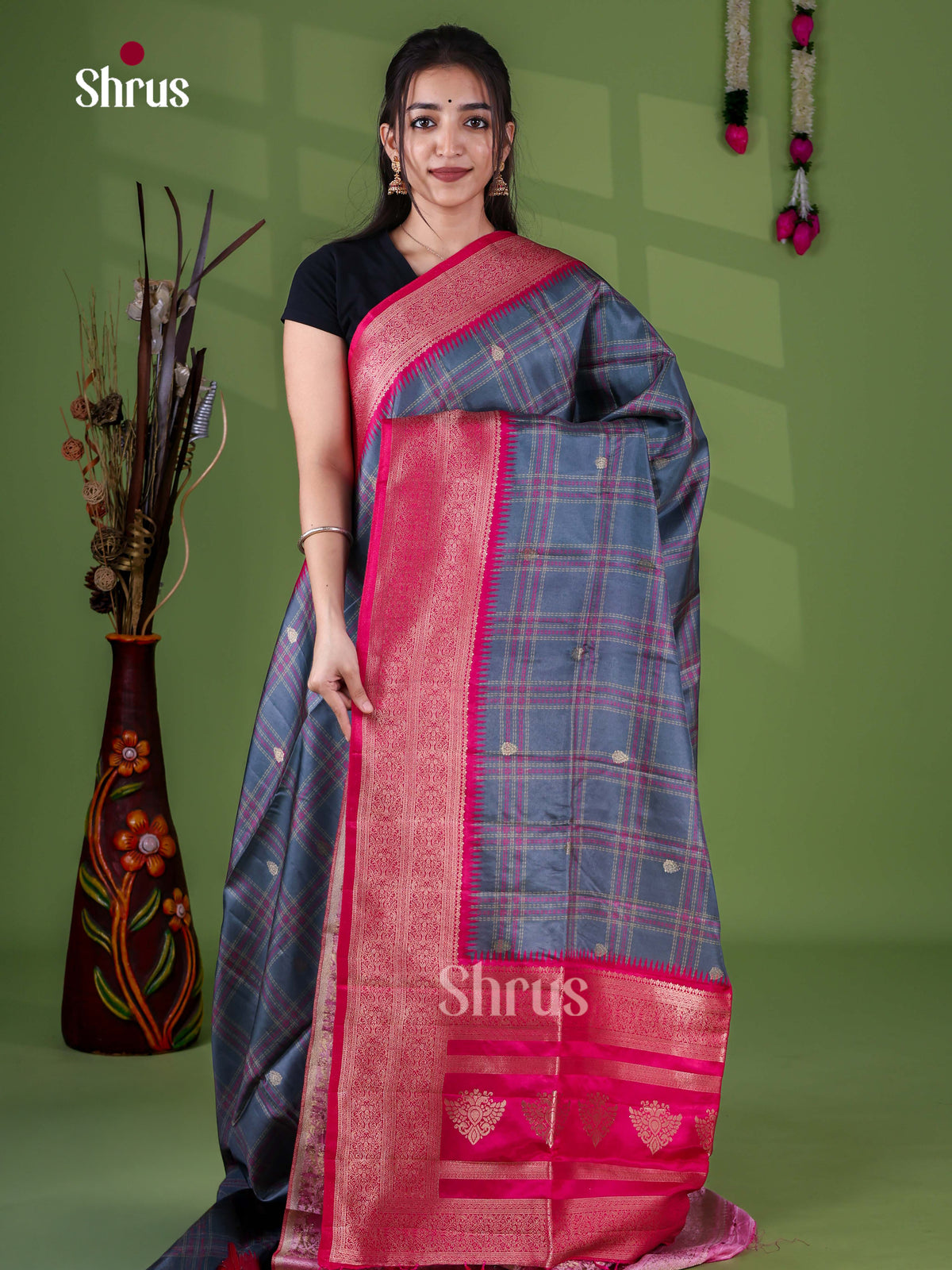 Banarasi Semi Tussar Saree - EJ30388