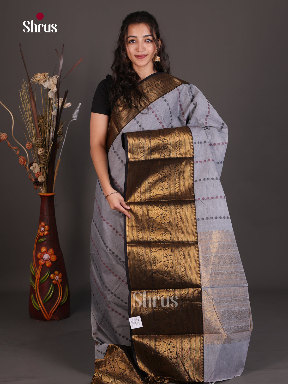 Elegant Grey Chettinad Cotton Saree With Dotted Thread Stripes & Black Temple Zari Border