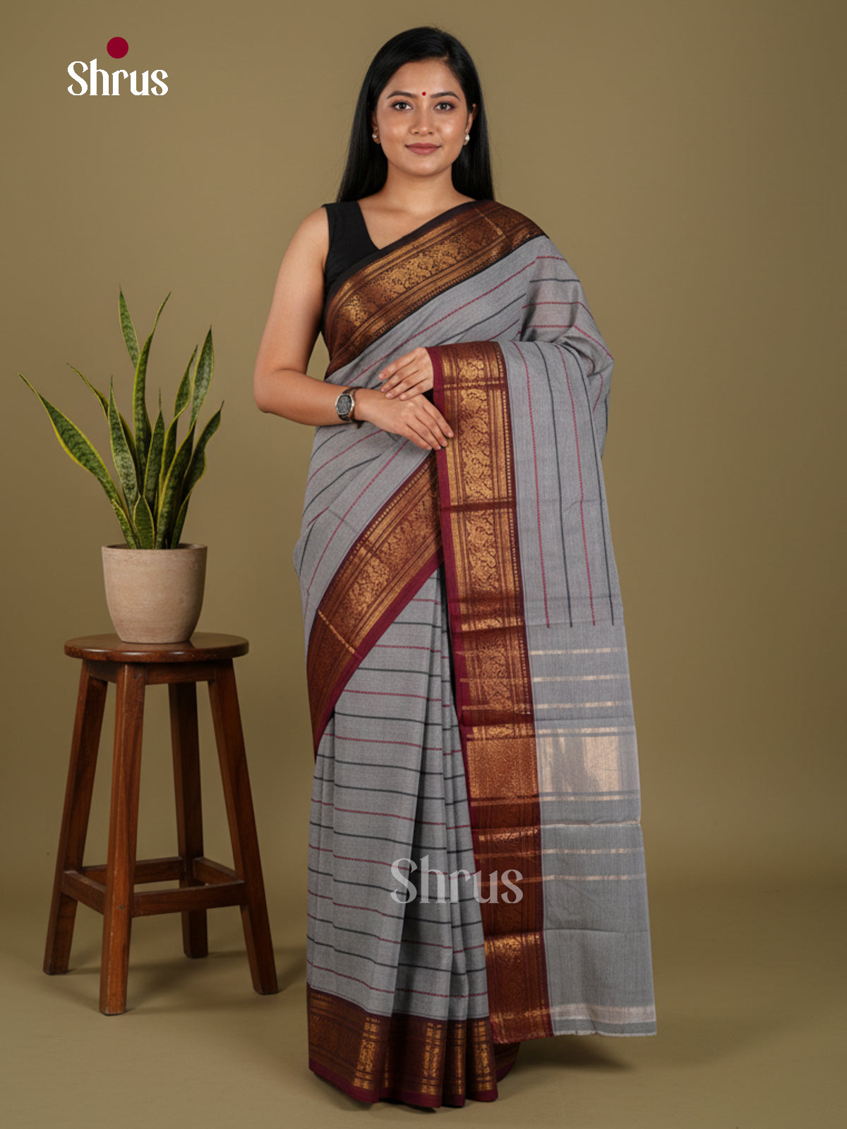 Elegant Grey Chettinad Cotton Saree With Thread Stripes & Ganga Jamuna Zari Border