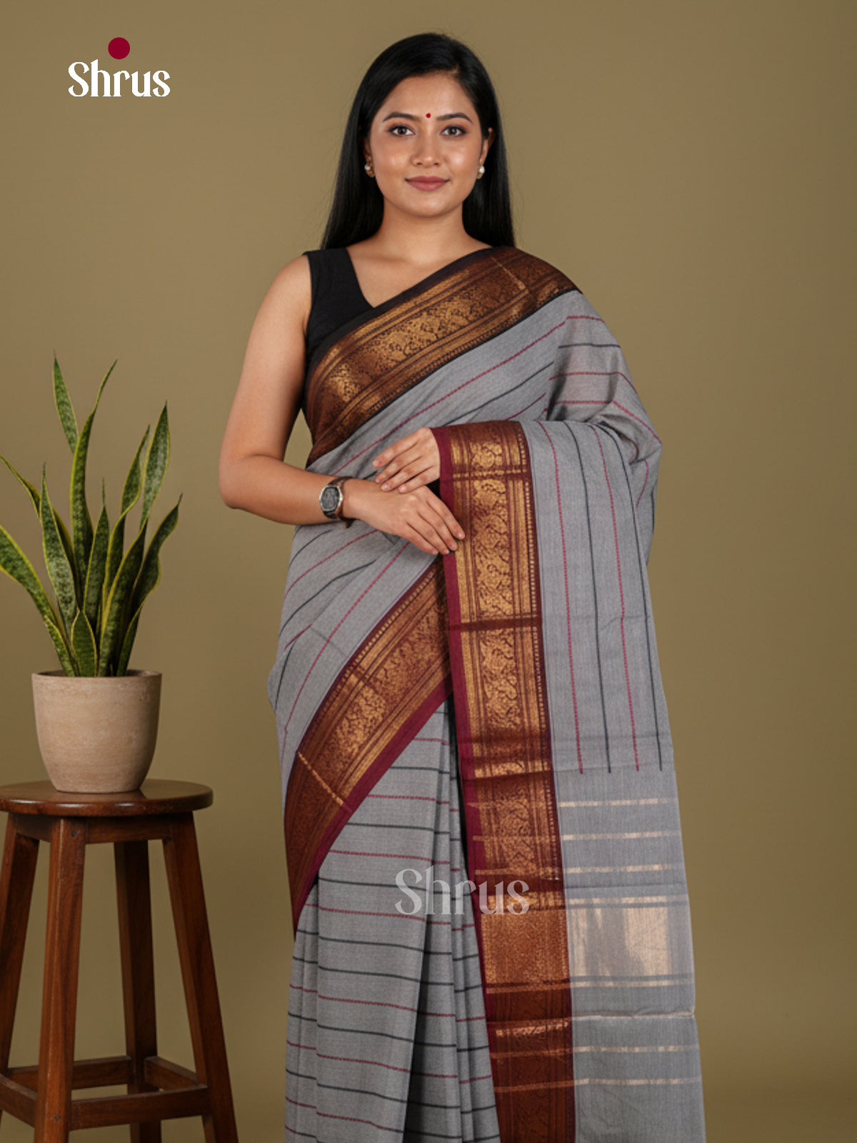 Elegant Grey Chettinad Cotton Sarees With Thread Stripes & Ganga Jamuna Zari Border