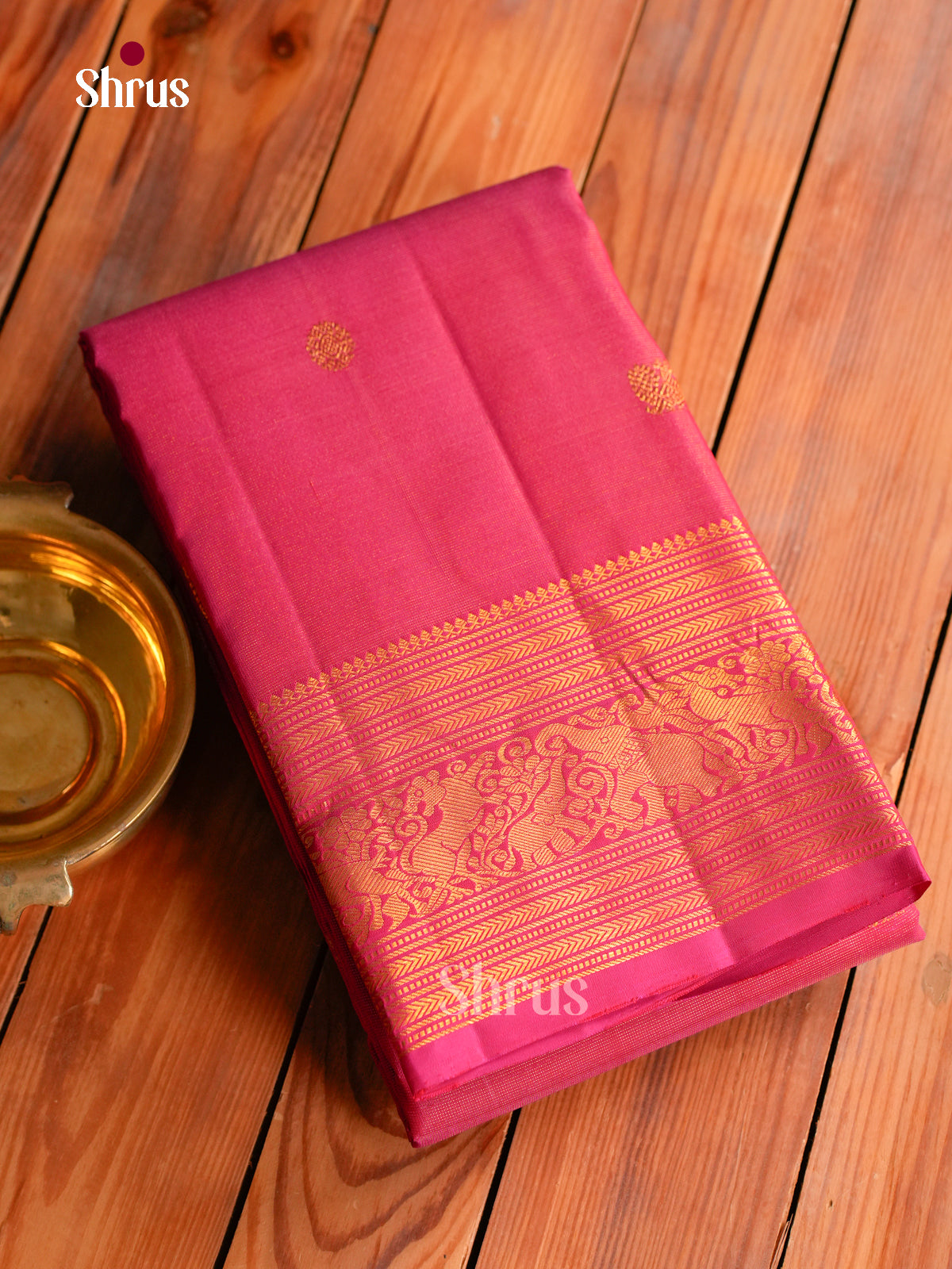 Exquisite Pink Kanchipuram Silk Saree With Gold Buttas | Self Zari Border & Brocade Pallu