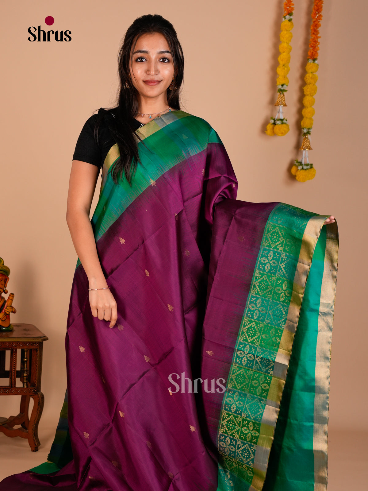 Buy Exquisite Purple Pure Soft Silk Saree with Golden Leaf Buttas & Green Zari Woven Pallu