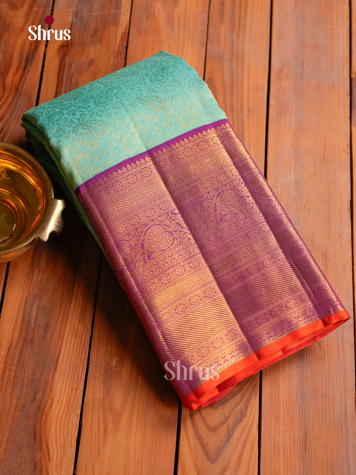 Grand Sea Green Kanchipuram Saree With Zari Paisley Brocade Jaal | Purple Broad Zari Border & Brocade Pallu