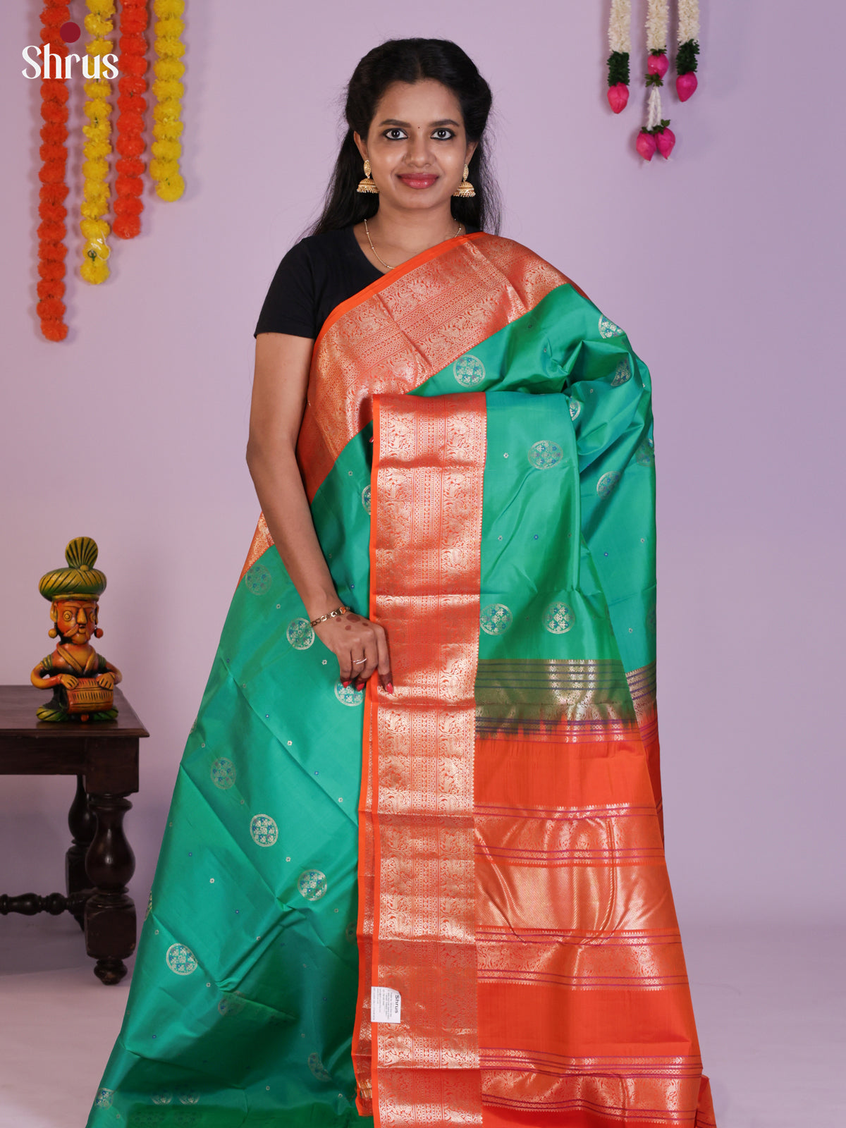 Buy Serene Green Kanchipuram Silk Saree with Silver Circular Buttas, Orange Zari Border & Chit Pallu