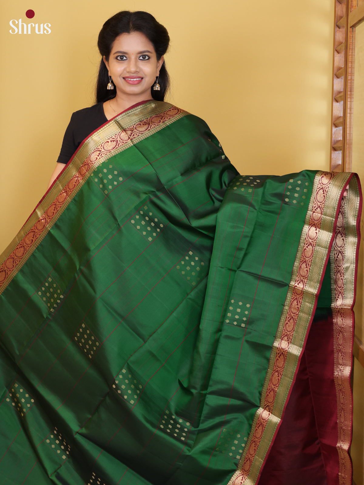 Buy Majestic Green Kanchipuram Silk Sarees with Gold Buttis, Maroon Zari Border & Brocade Pallu