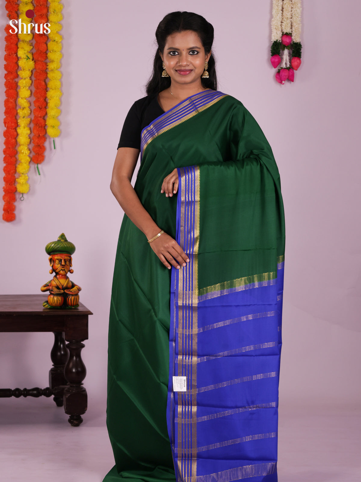 Buy Enchanting Green Mysore Silk Saree With Blue Zari Woven Striped Border & Chit Pallu