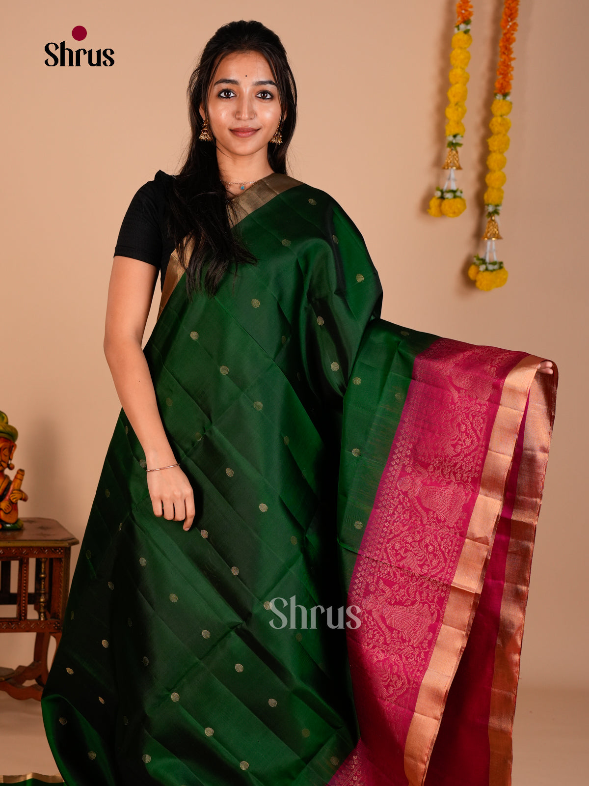 Buy Classy Green Pure Soft Silk Saree with Buttas & Pink Zari Brocade Pallu