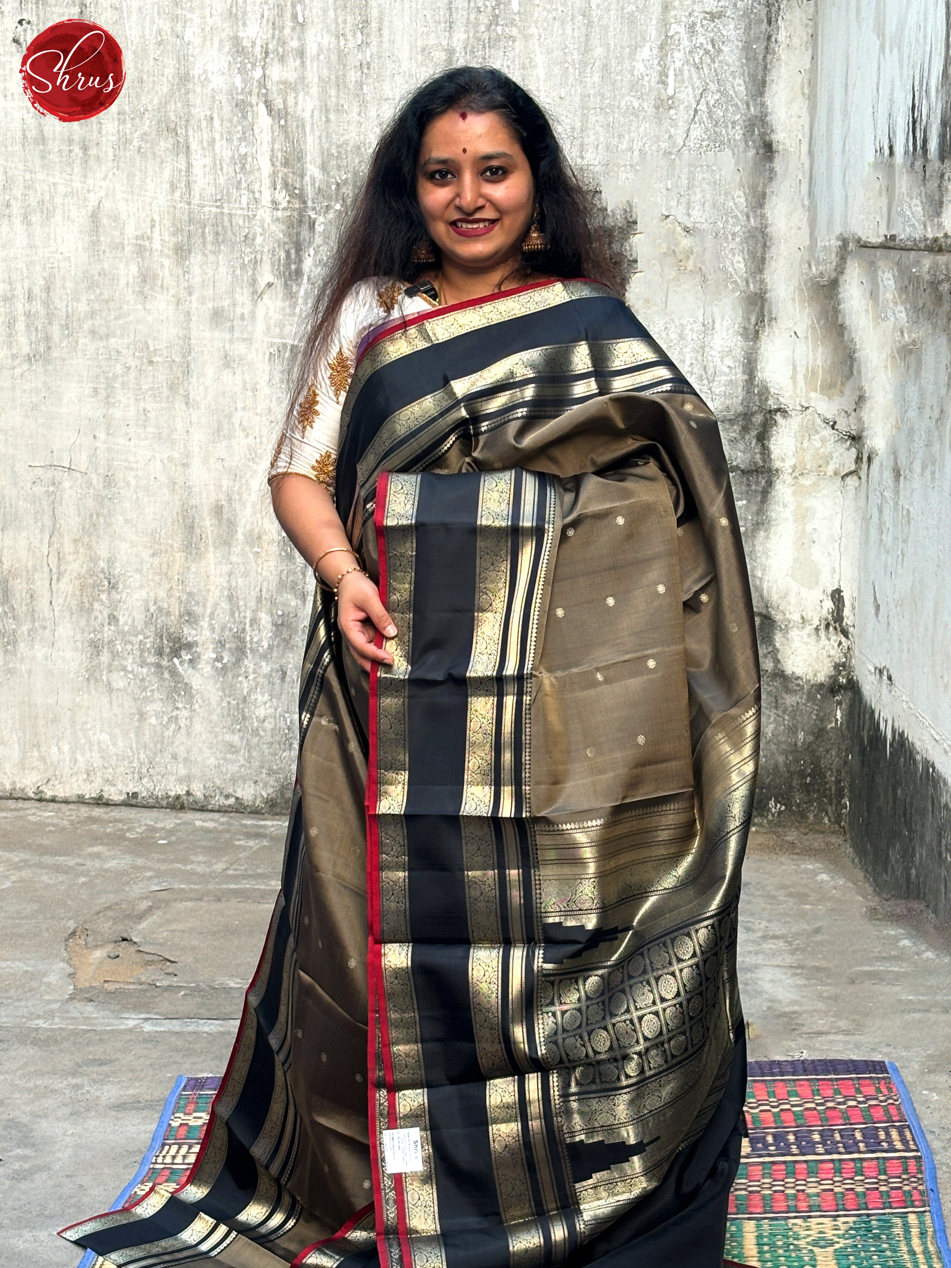 Grey and Black-Soft silk saree - Shop on ShrusEternity.com