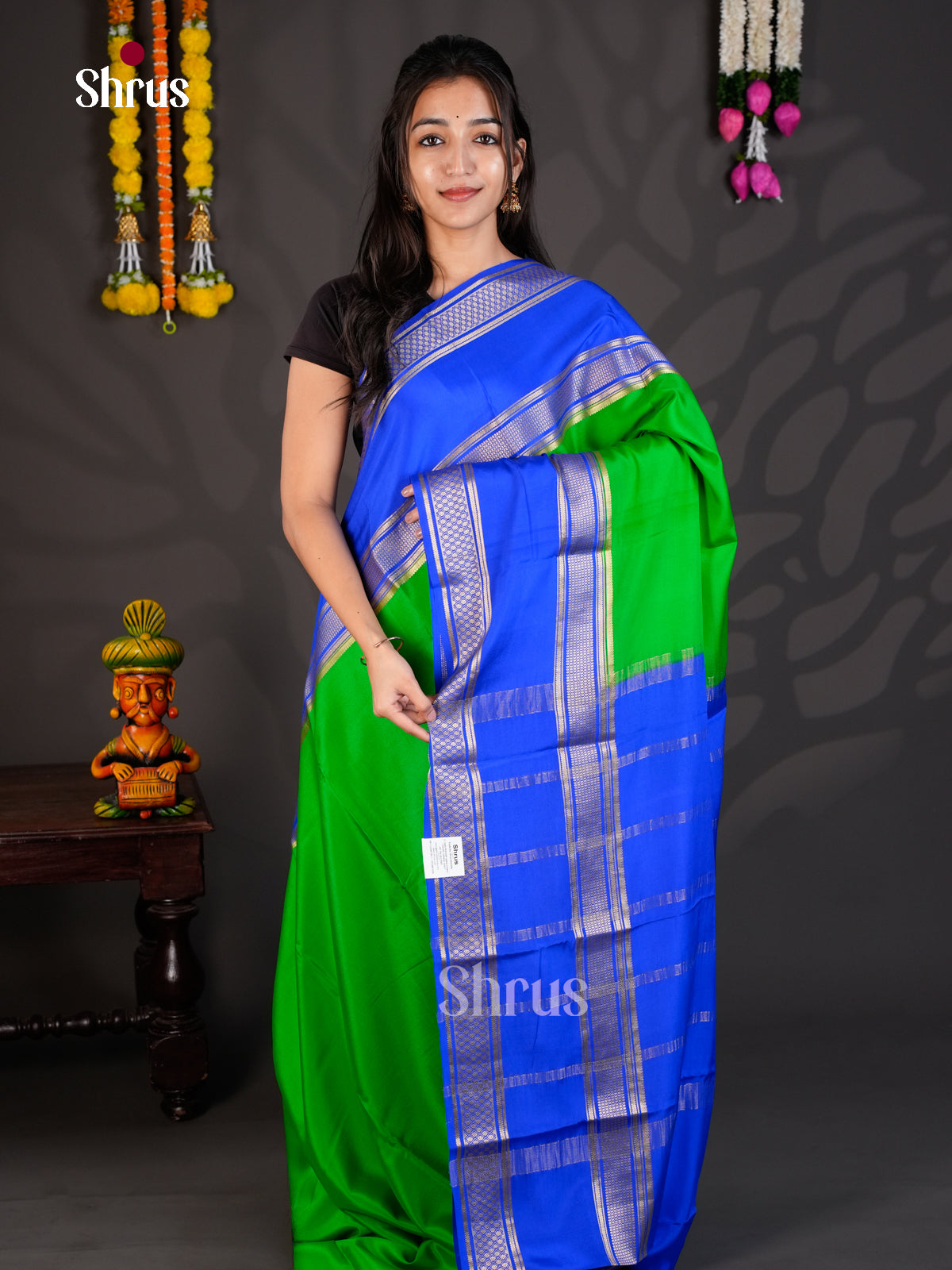 Buy Serene Leaf Green Mysore Silk Saree With Blue Rettapet Zari Border & Chit Pallu