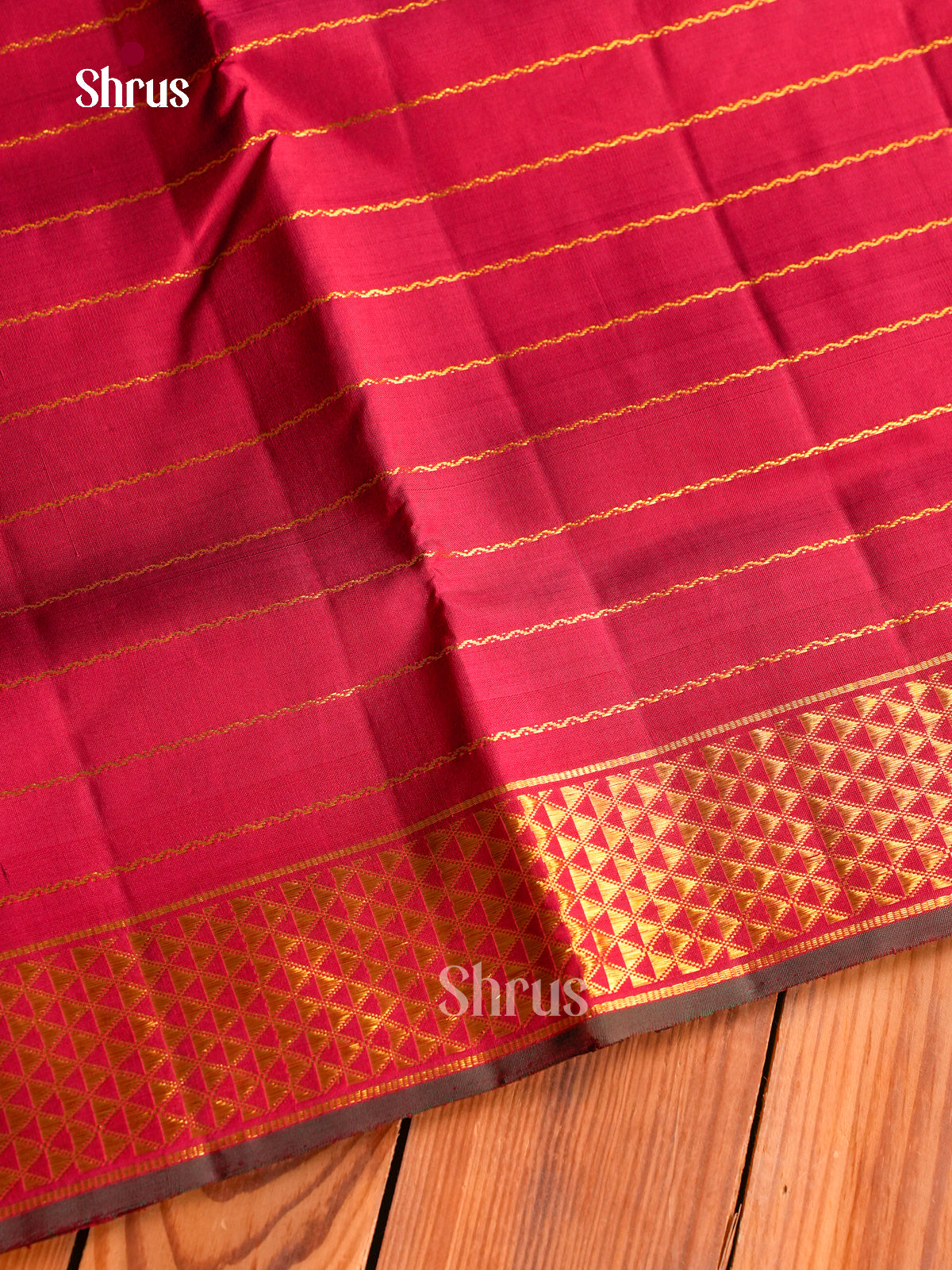 Luxurious Dark Red 9Yards Kanchipuram Sarees With Wavy Stripes | Self Zari Border & Pallu