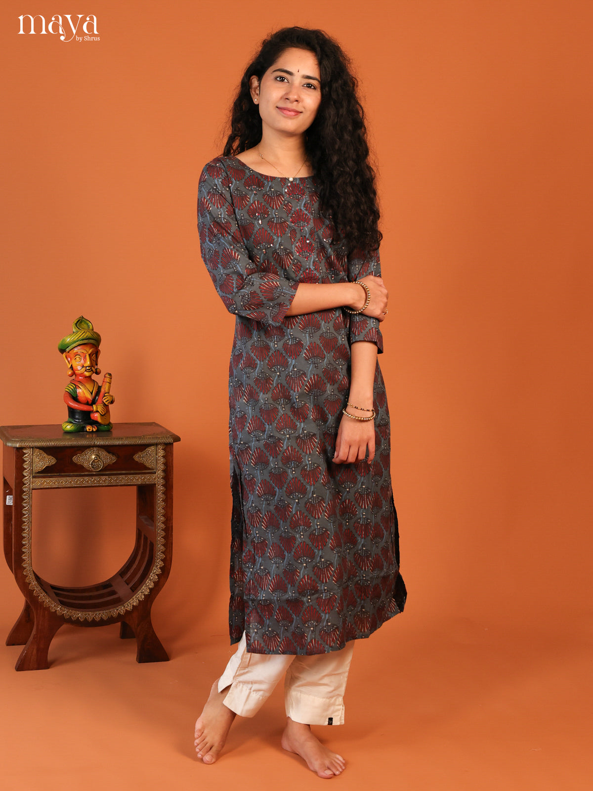 Grey Floral Printed Cotton Kurti - Shop on Shrus.com