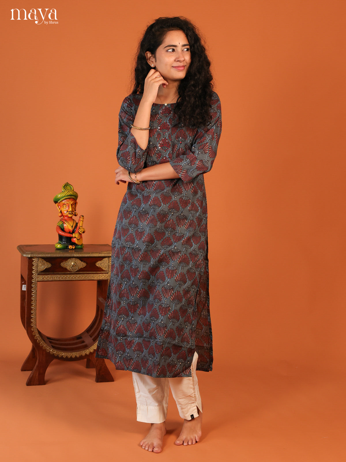 Grey Floral Printed Cotton Kurti - Shop on Shrus.com
