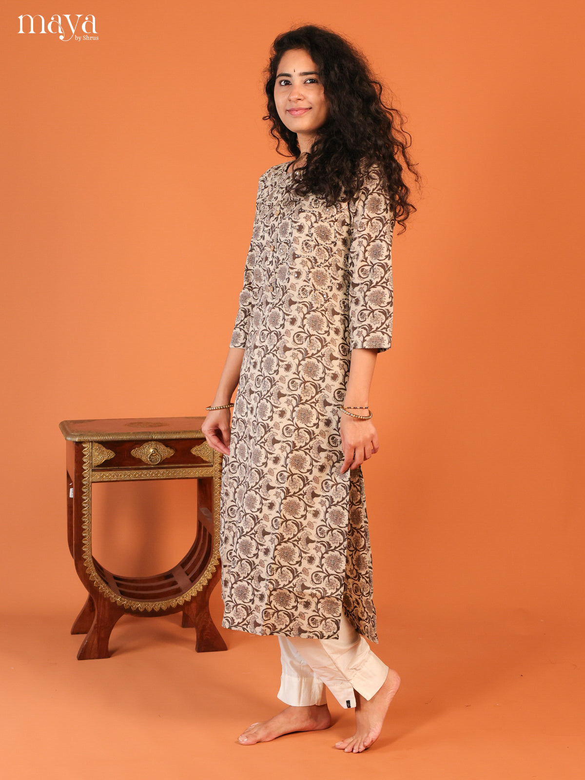 Floral Printed Grey Cotton Kurti - Shop on Shrus.com