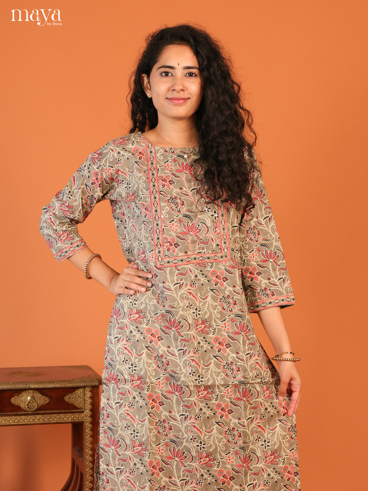 Grey Floral Printed Cotton Kurti - Shop on Shrus.com