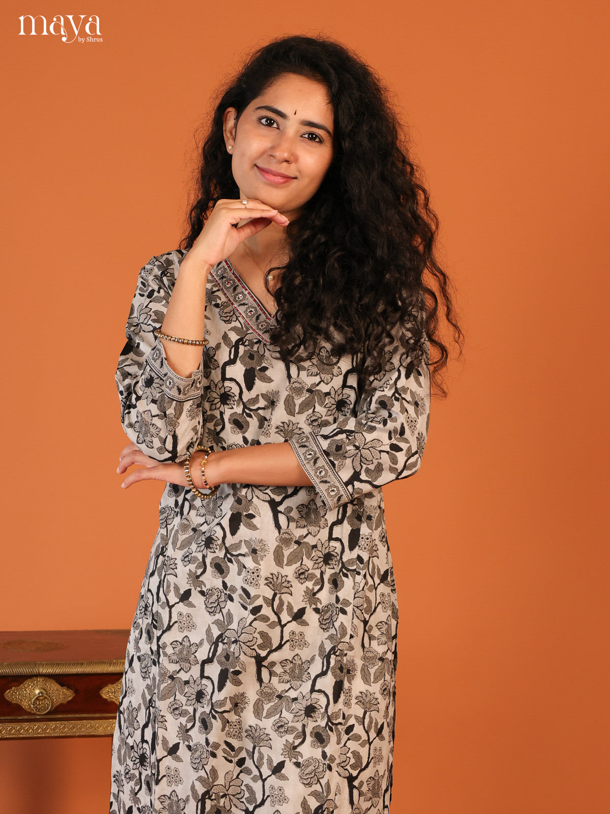 Grey Floral Printed Cotton Kurti - Shop on Shrus.com