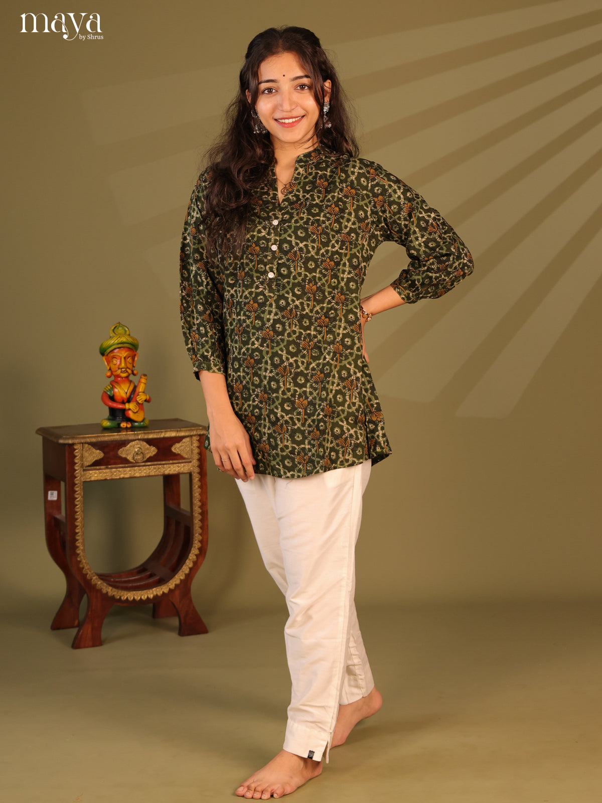 Floral Printed Green Rayon Short Kurti - Shop on Shrus.com