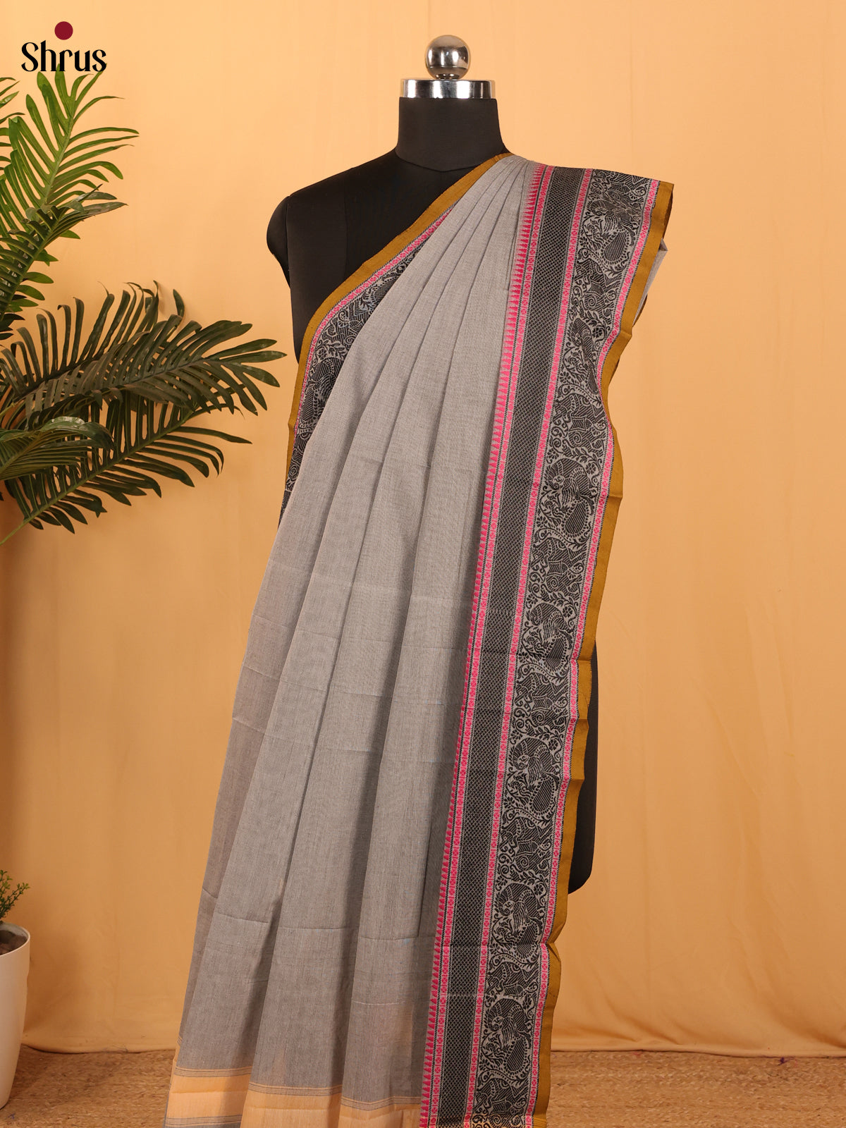 MDA09016 - Dupatta - Shop on Shrus.com