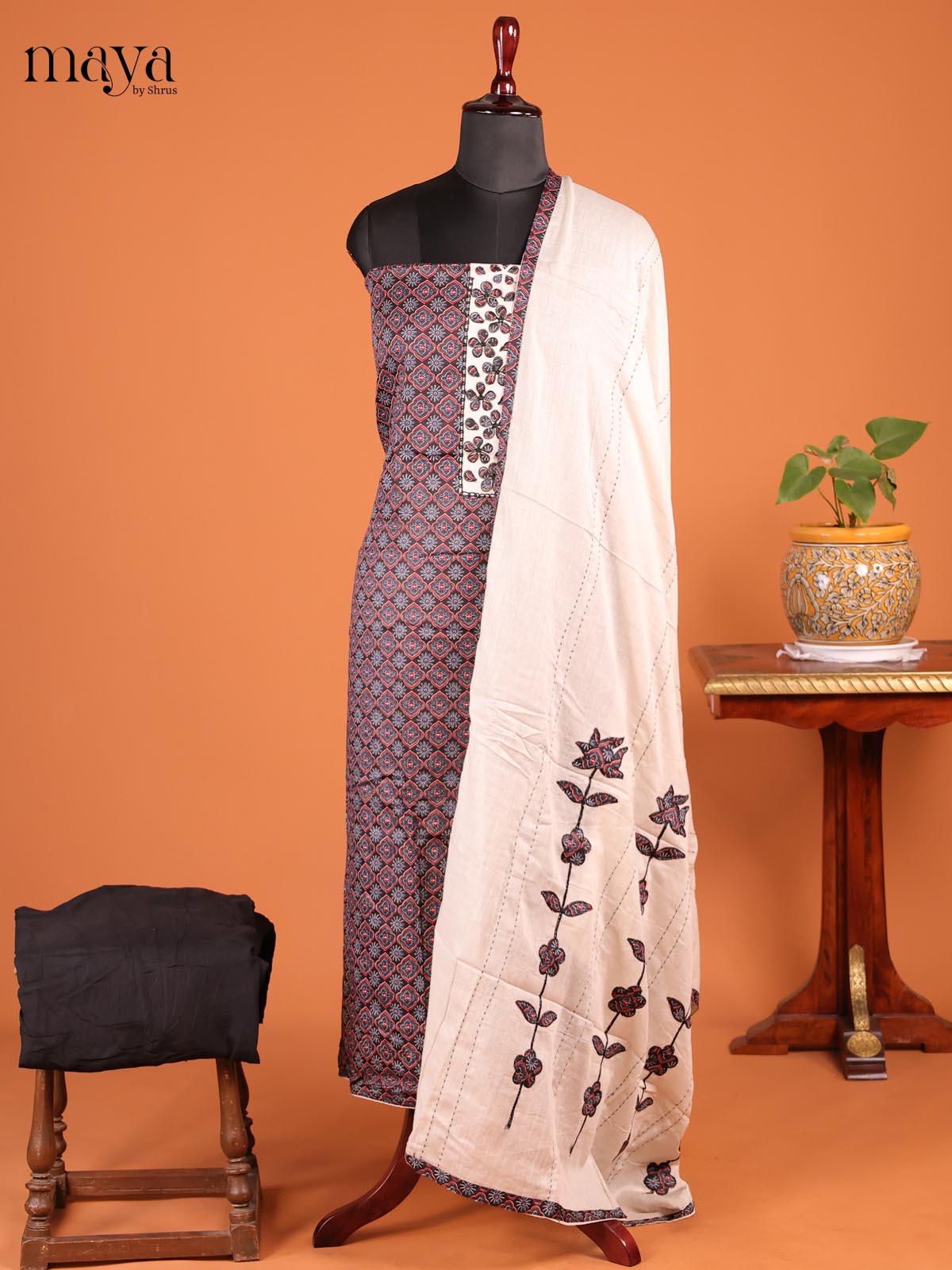 Elephant Black & Cream - MDD21039 - Cotton salwar - Shop on Shrus.com