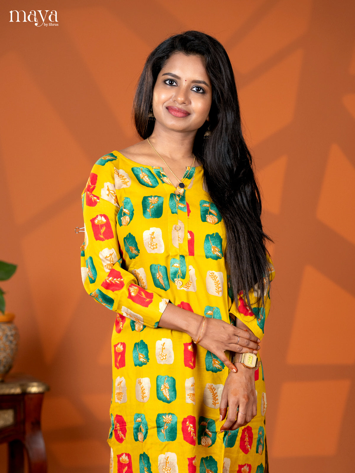 Mustrad Abstract Floral Printed Rayon Straight Kurti - Shop on Shrus.com