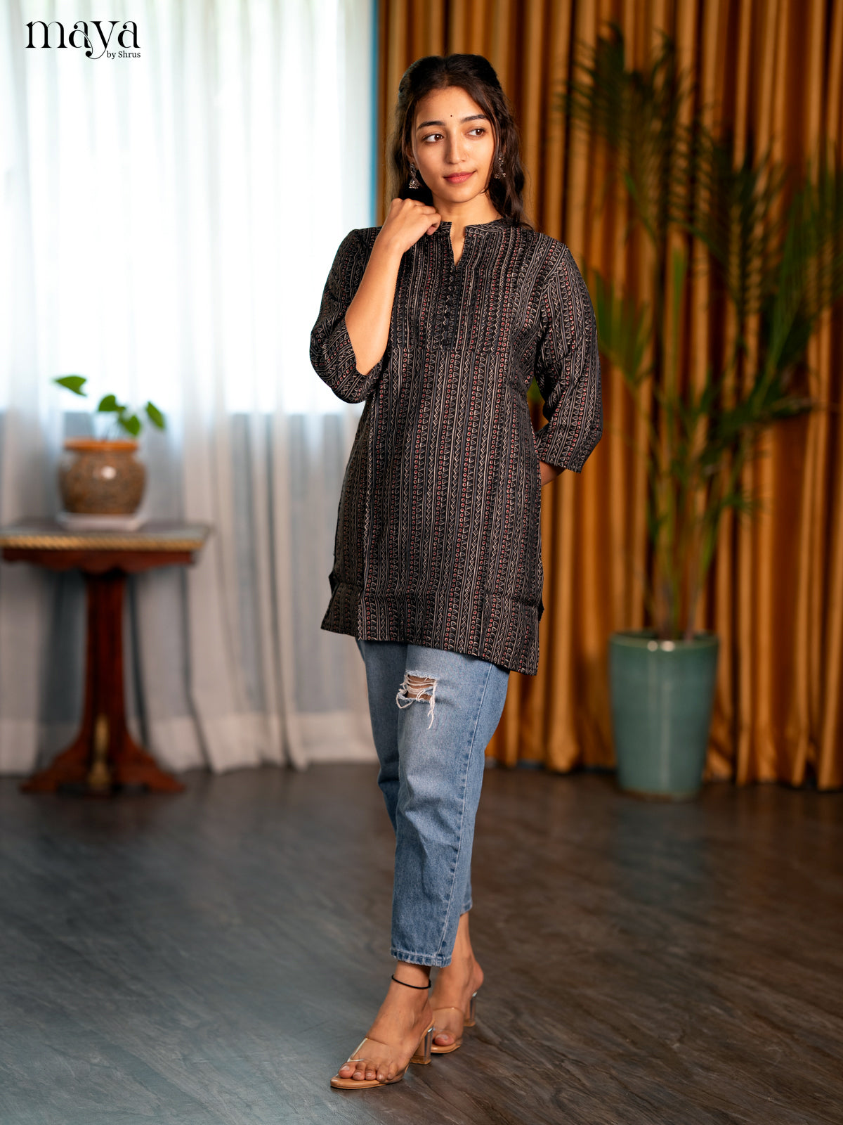 Black Geometric Printed Rayon Straight Short Kurta - Shop on Shrus.com