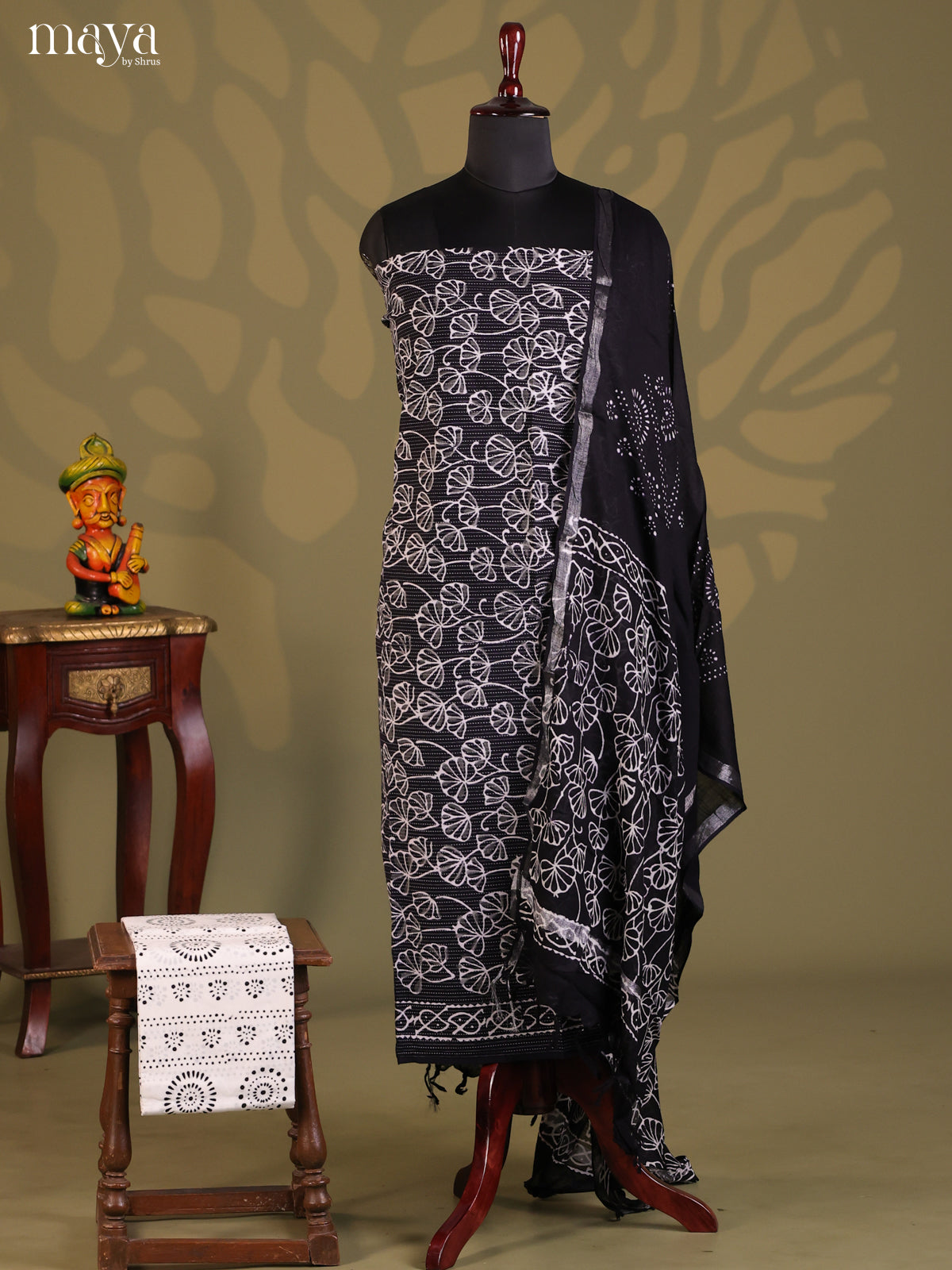 Black & white - Cotton salwar - Shop on Shrus.com