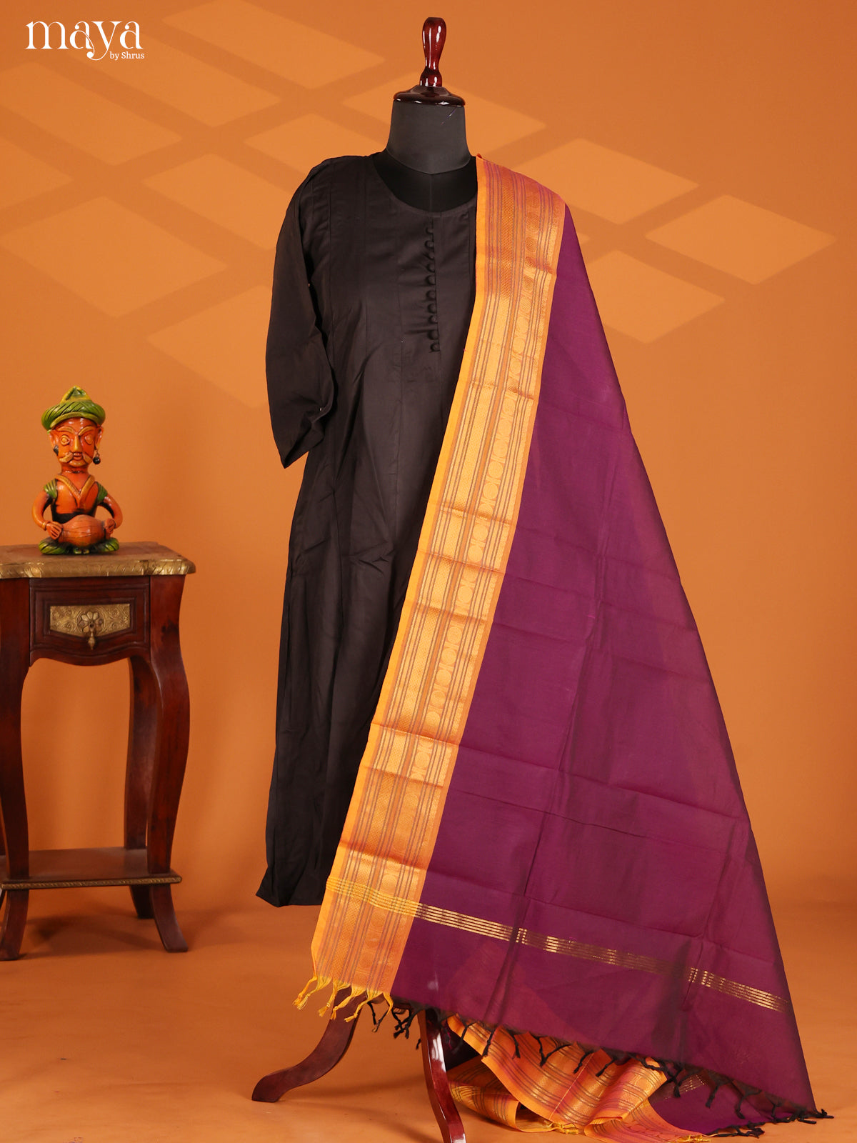Purple Chettinad Cotton Dupatta with orange zari border - Shop on Shrus.com
