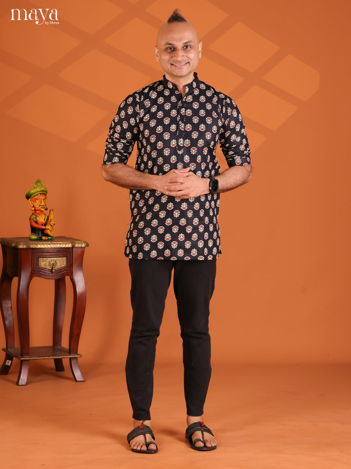 Black Cotton Printeded Short Men Kurta - Shop on Shrus.com