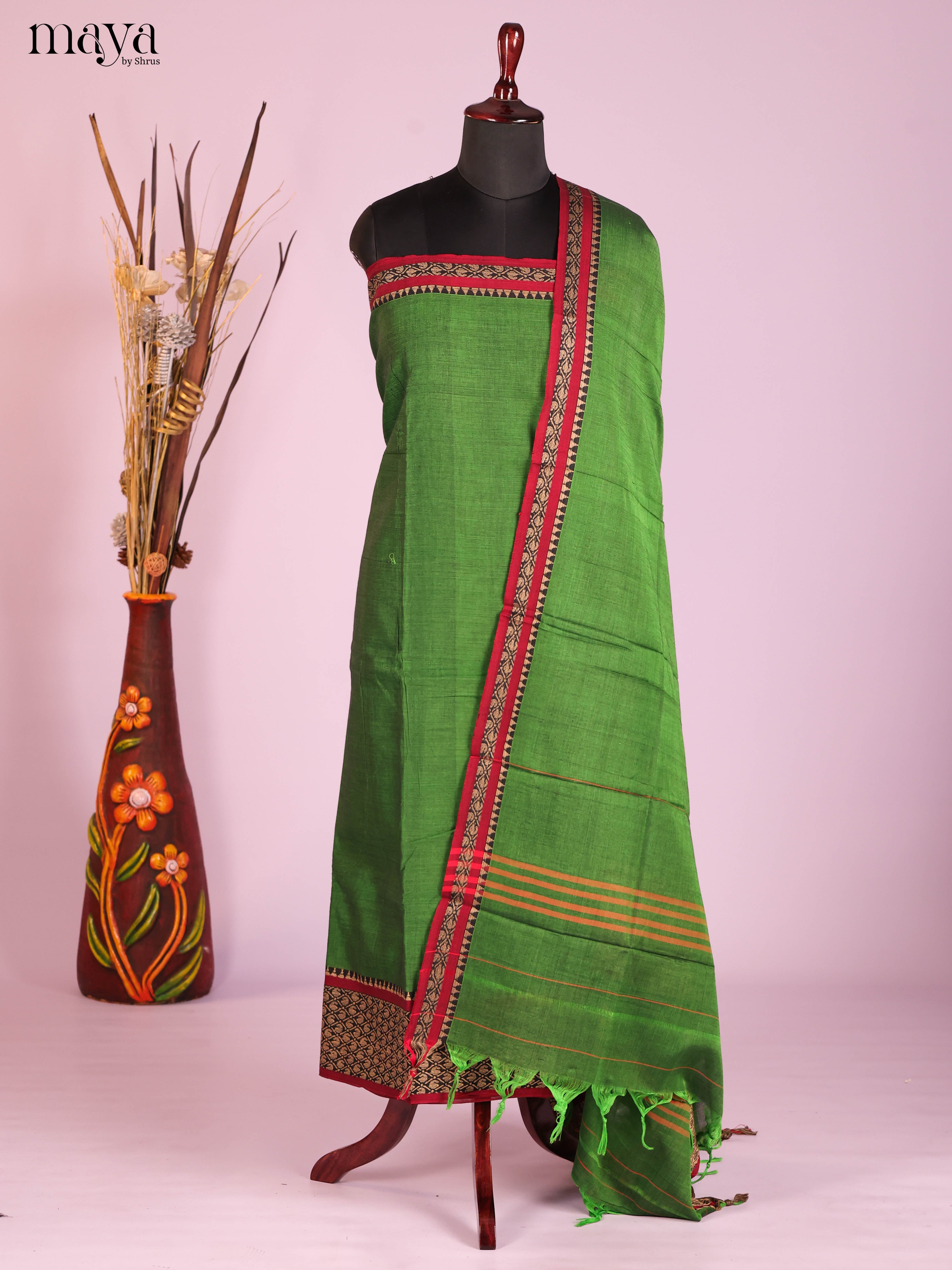 Light Green & Red-Narayanpet top & dupatta combo