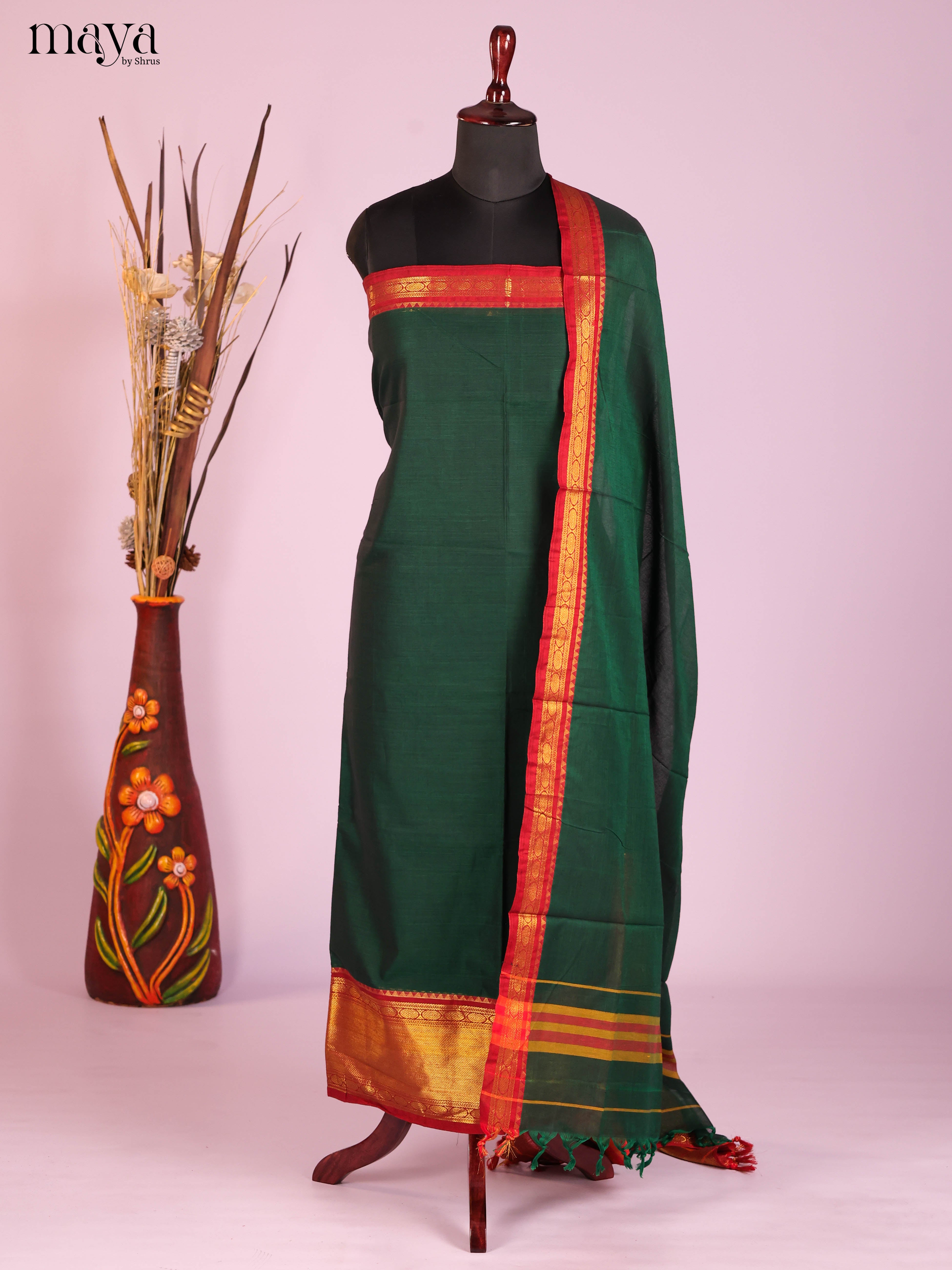 Green & Red-Narayanpet top & dupatta combo