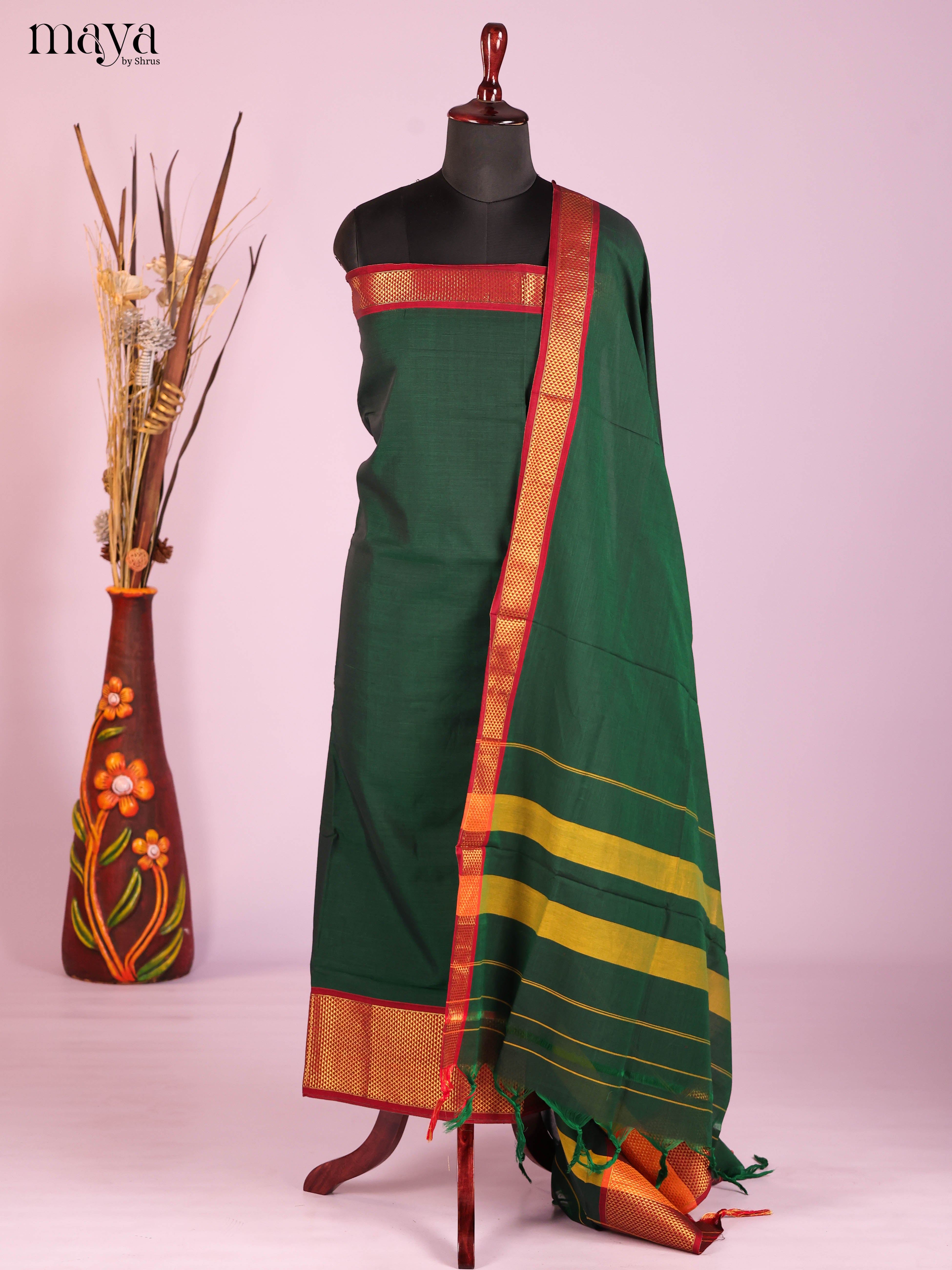 Green & Red -Narayanpet top & dupatta combo