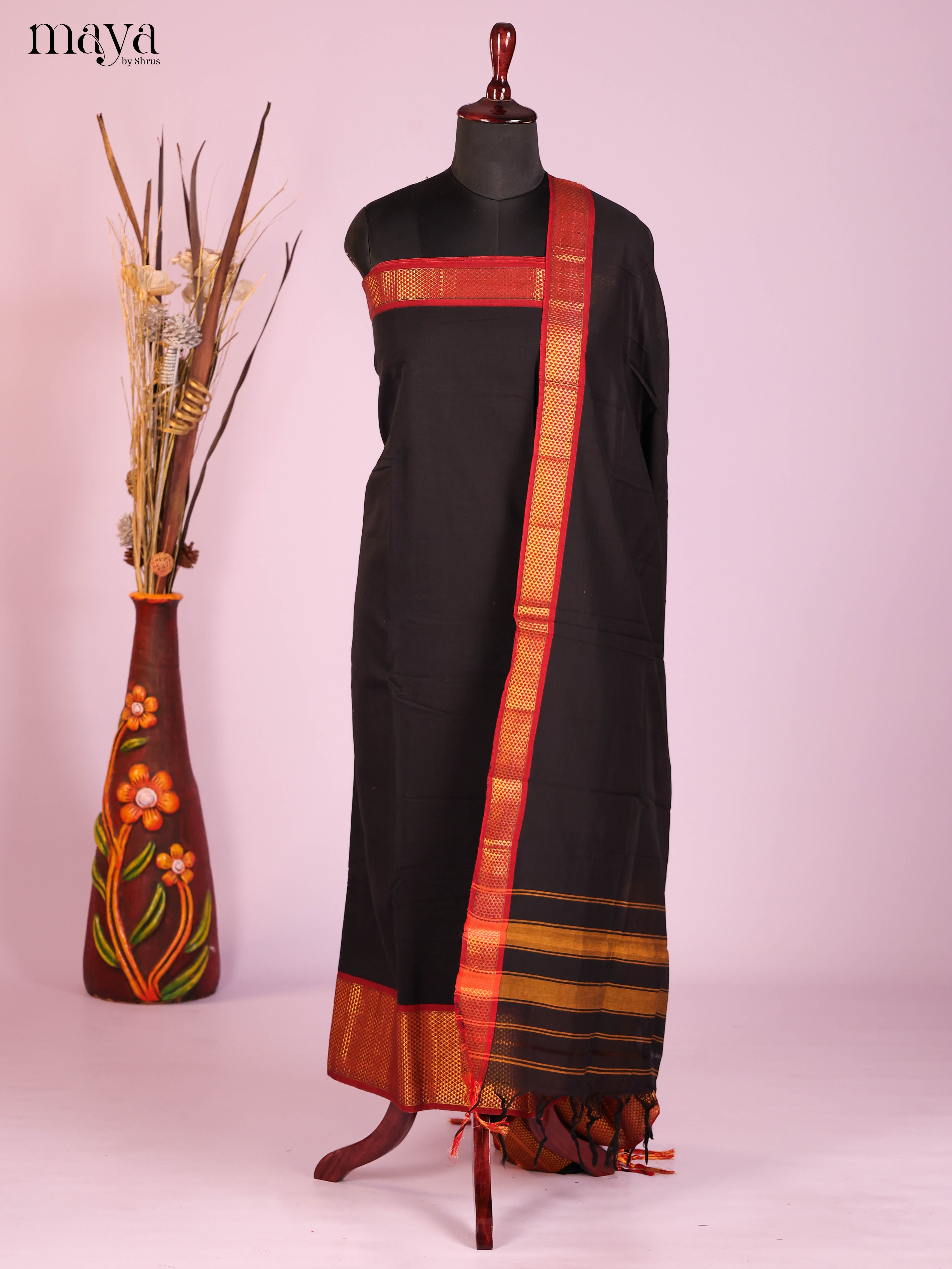 Black & Red -Narayanpet top & dupatta combo