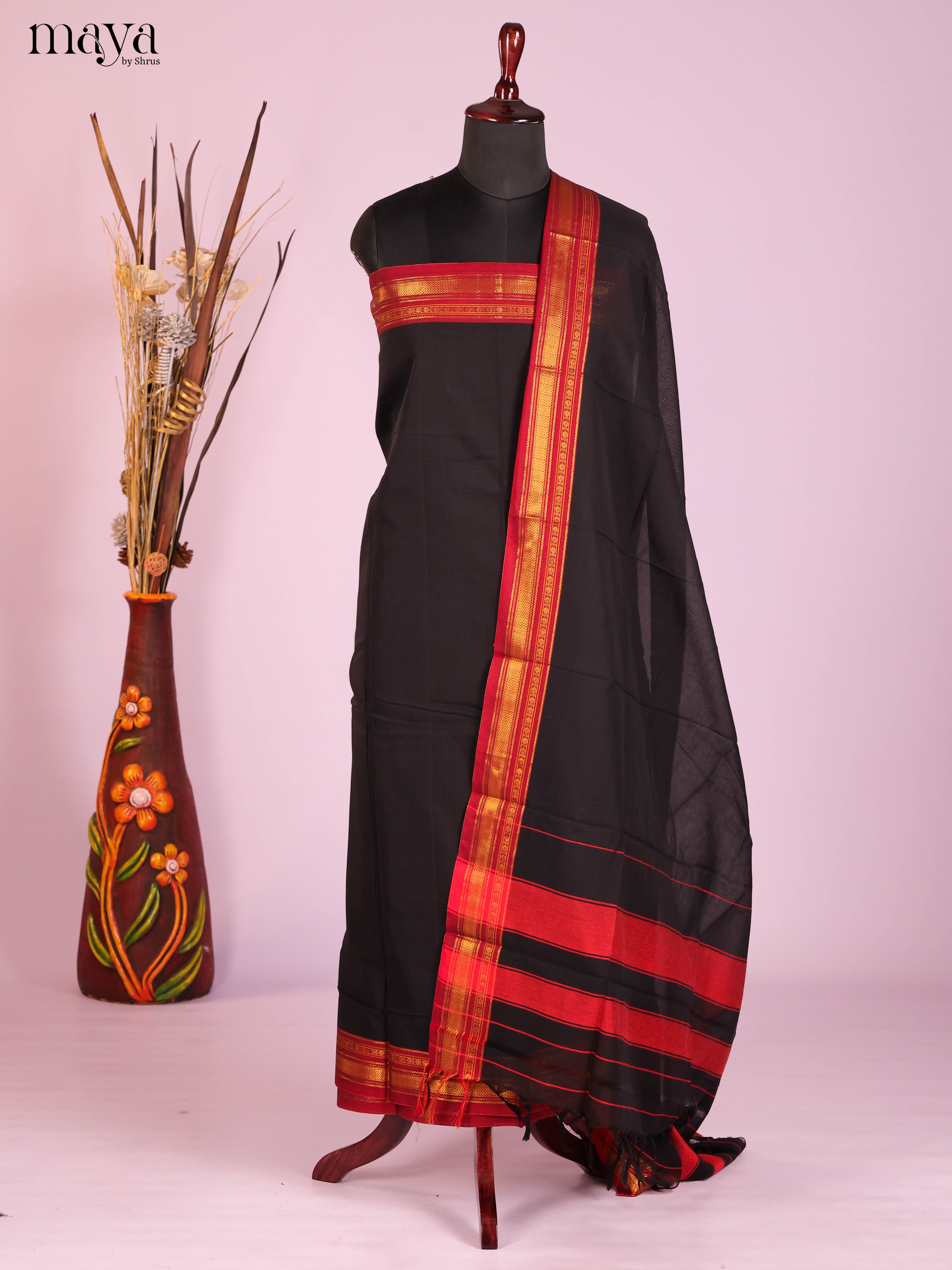 Black & Red-Narayanpet top & dupatta combo
