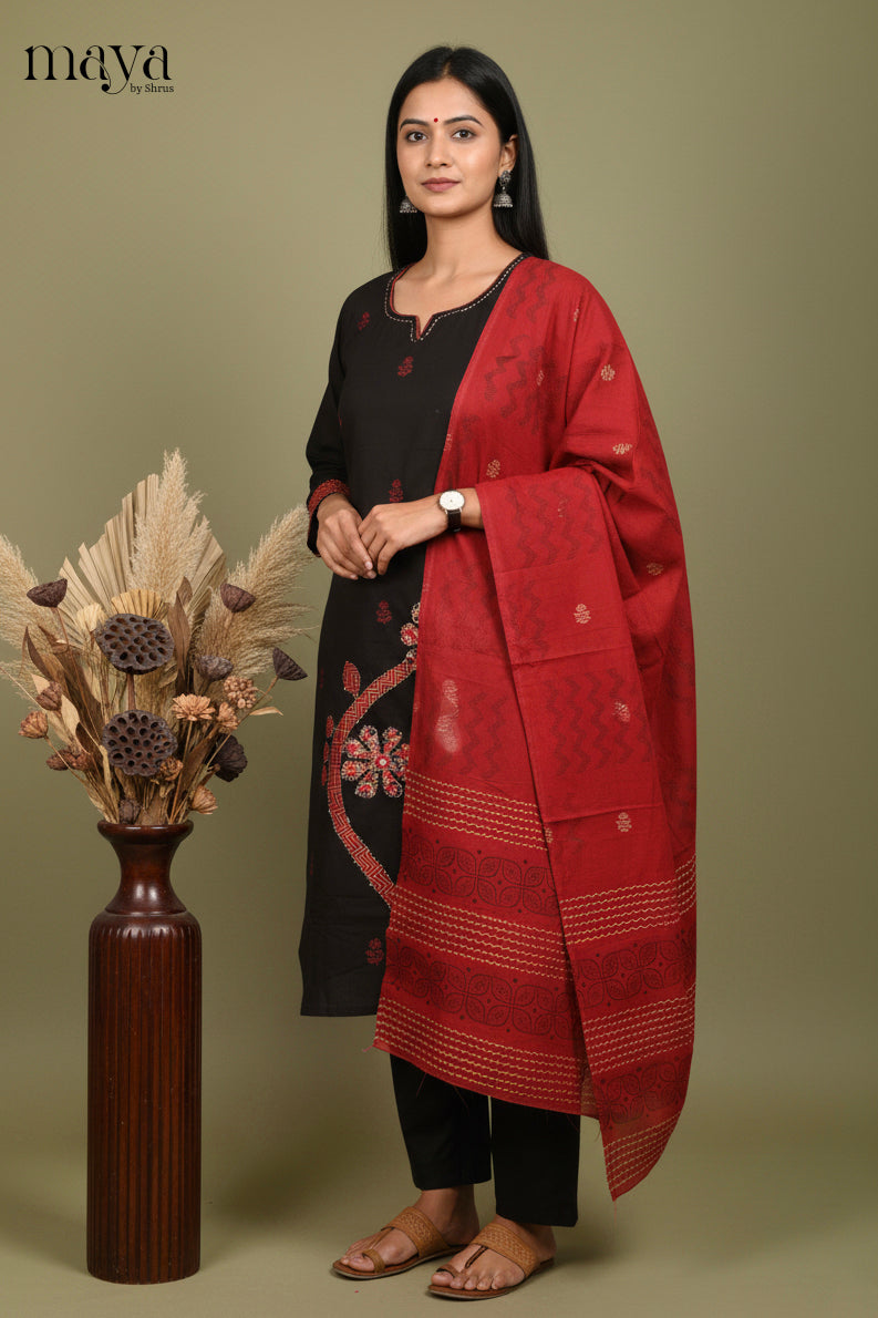 Black & Red Readymade 3 Piece Salwar