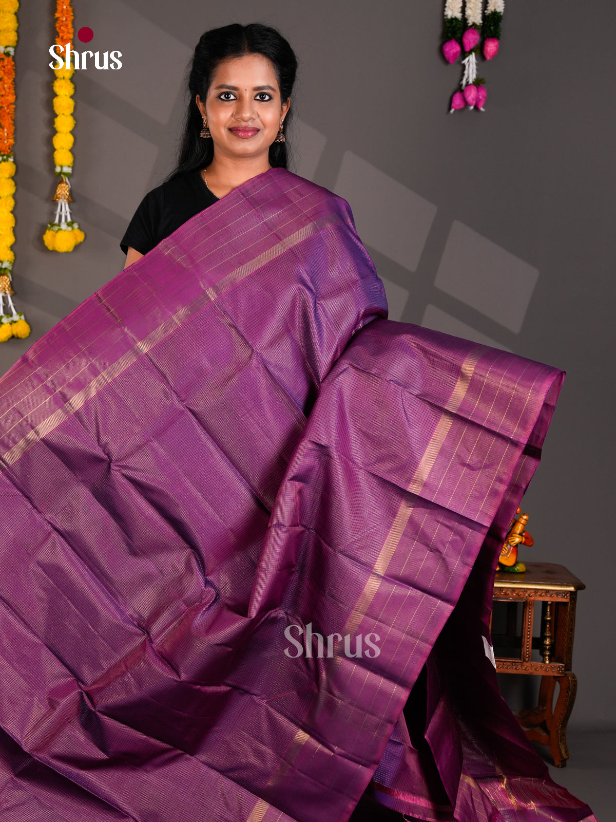 Buy Classy Magenta Kanchipuram Saree With Intricated Zari Checks, Striped Border & Chit Pallu