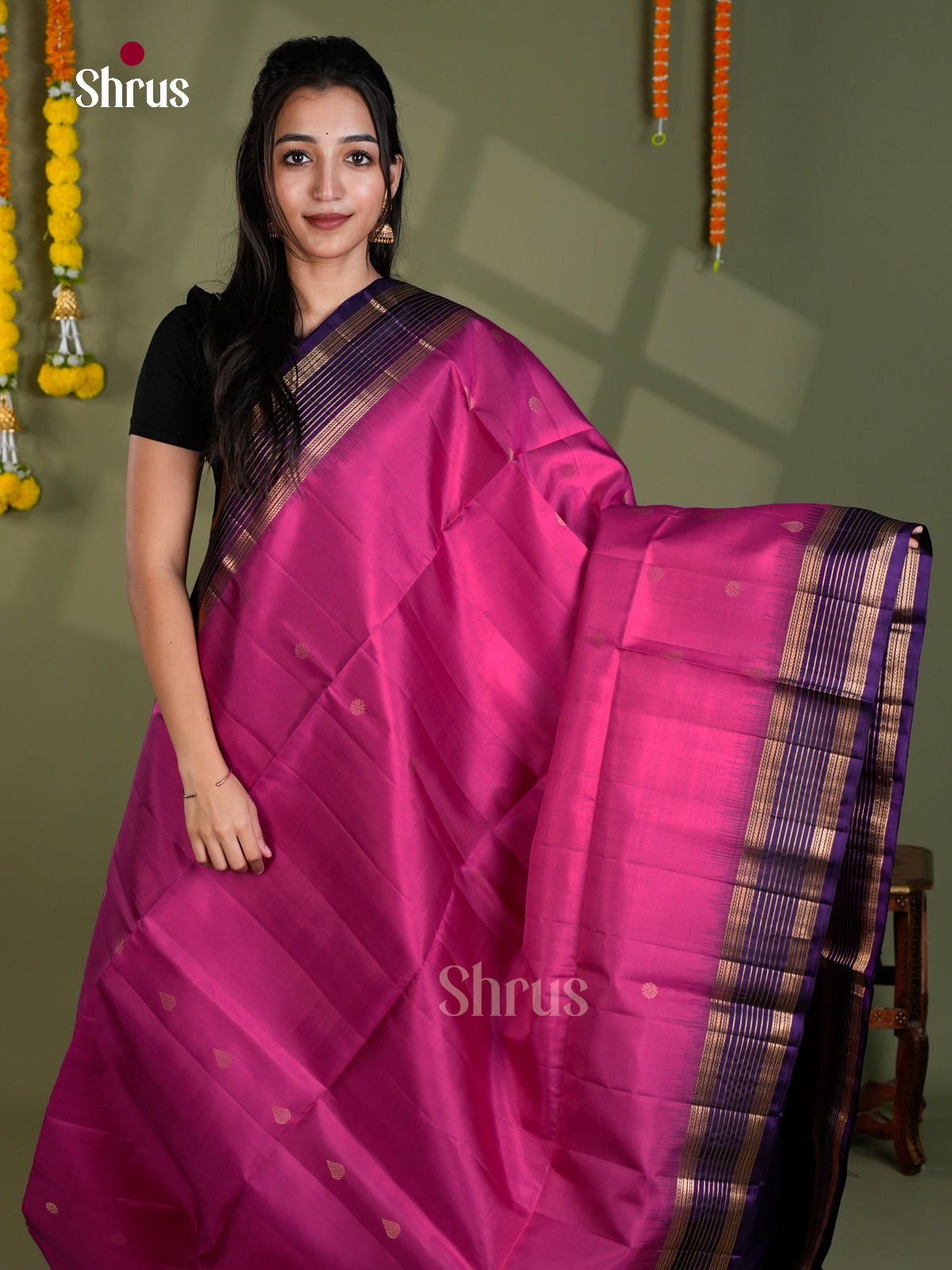 Buy Majestic Magenta Pure Soft Silk Saree With Golden Buttas, Navy Blue Zari Border & Brocade Pallu