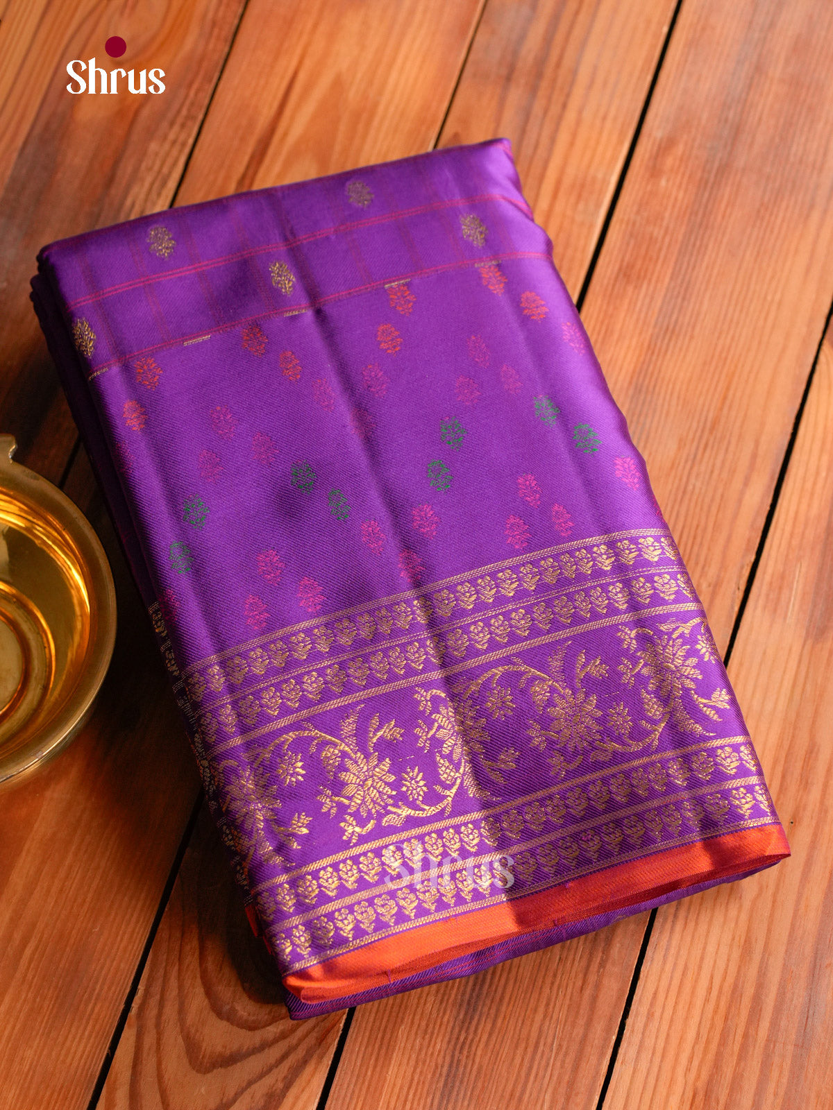 Majestic Purple Kanchipuram silk Saree With Checks, Thread Buttas & Self Border With Floral Vines