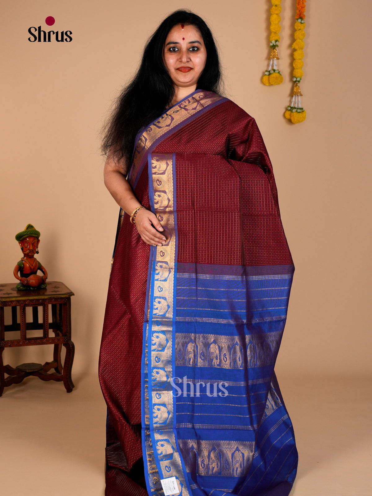 Buy Classic Maroon Silk Cotton Saree With Intricate Checks & Buttas, Royal Blue Zari Woven Border & Pallu