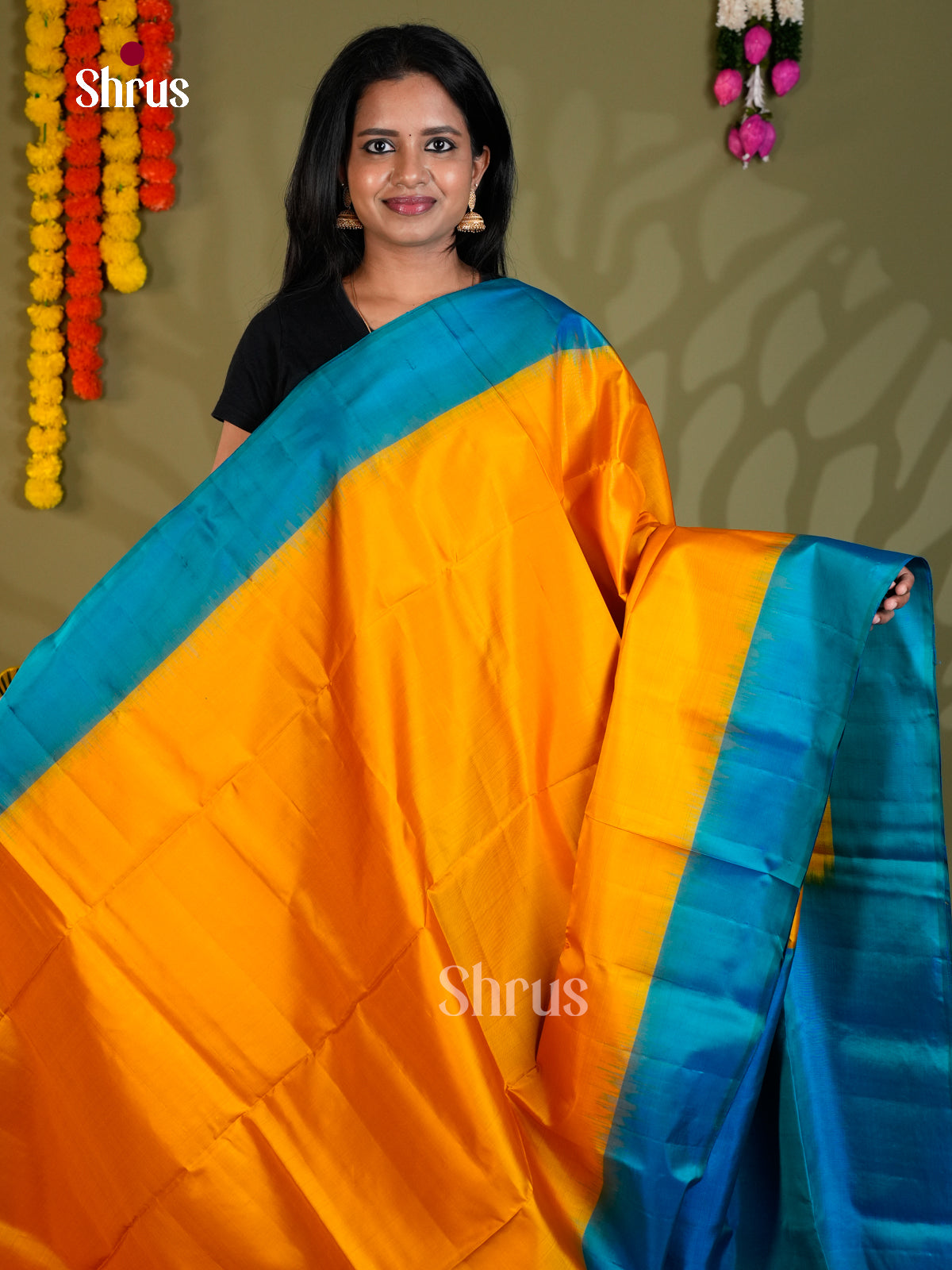 Buy Luminous Mustard Pure Soft Silk Saree with Plain Body & Ramar Blue Zari Brocade Pallu