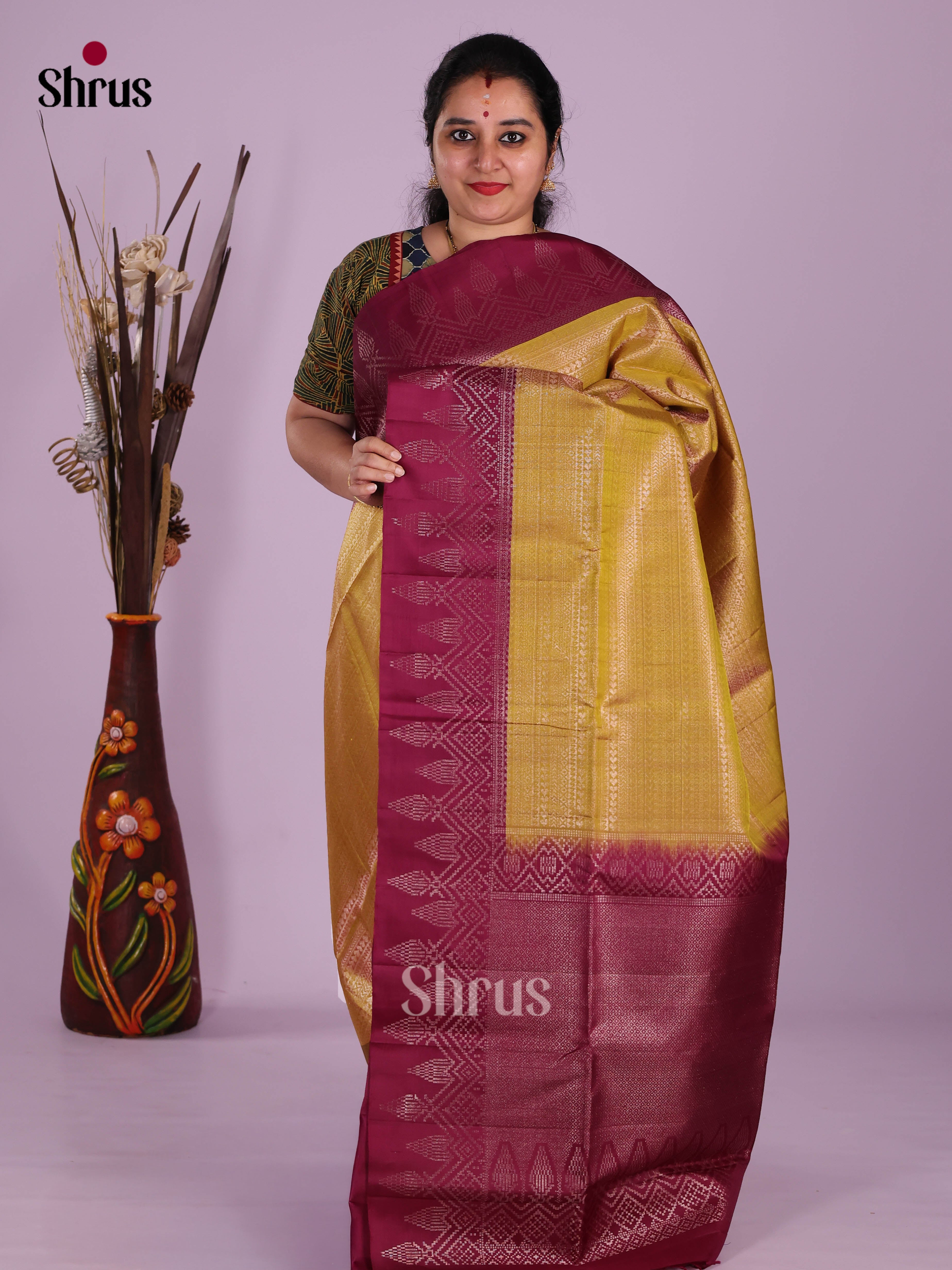 Buy Breathtaking Mustard Soft Silk Saree With Self Textured Patterns, Deep Magenta Border & Pallu