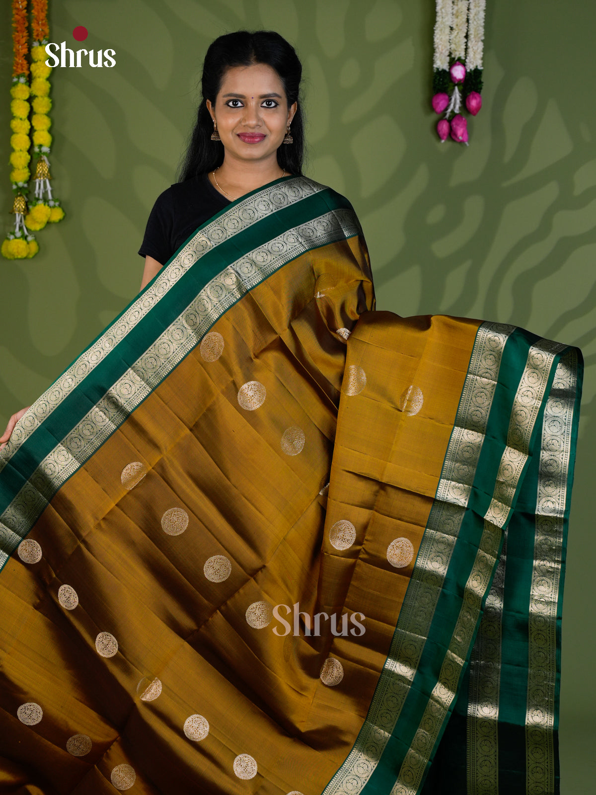 Buy Pretty Mustard Yellow Silk Saree With Round Buttas, Green Rettaipet Border & Brocade Pallu