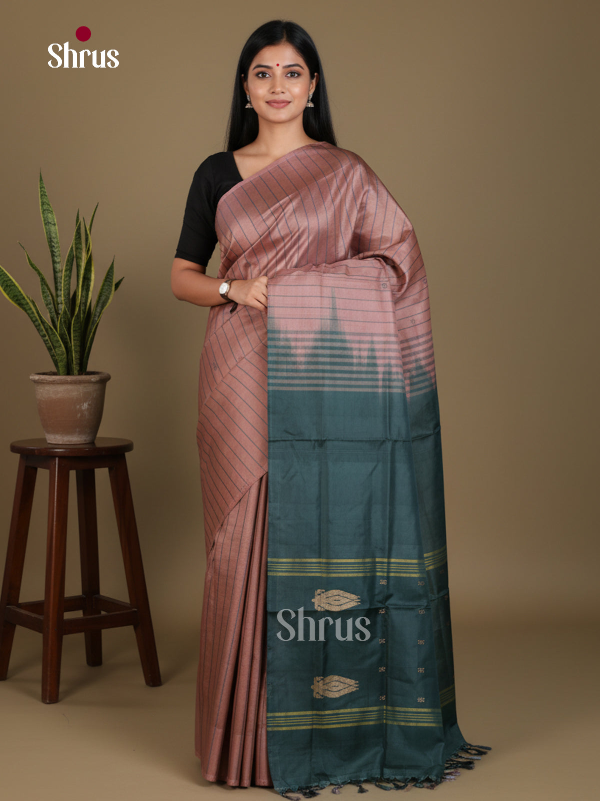 Buy Unique Muted Copper Banana Pith Saree with Horizontal Lines & Teal Zari Woven Traditional Pallu