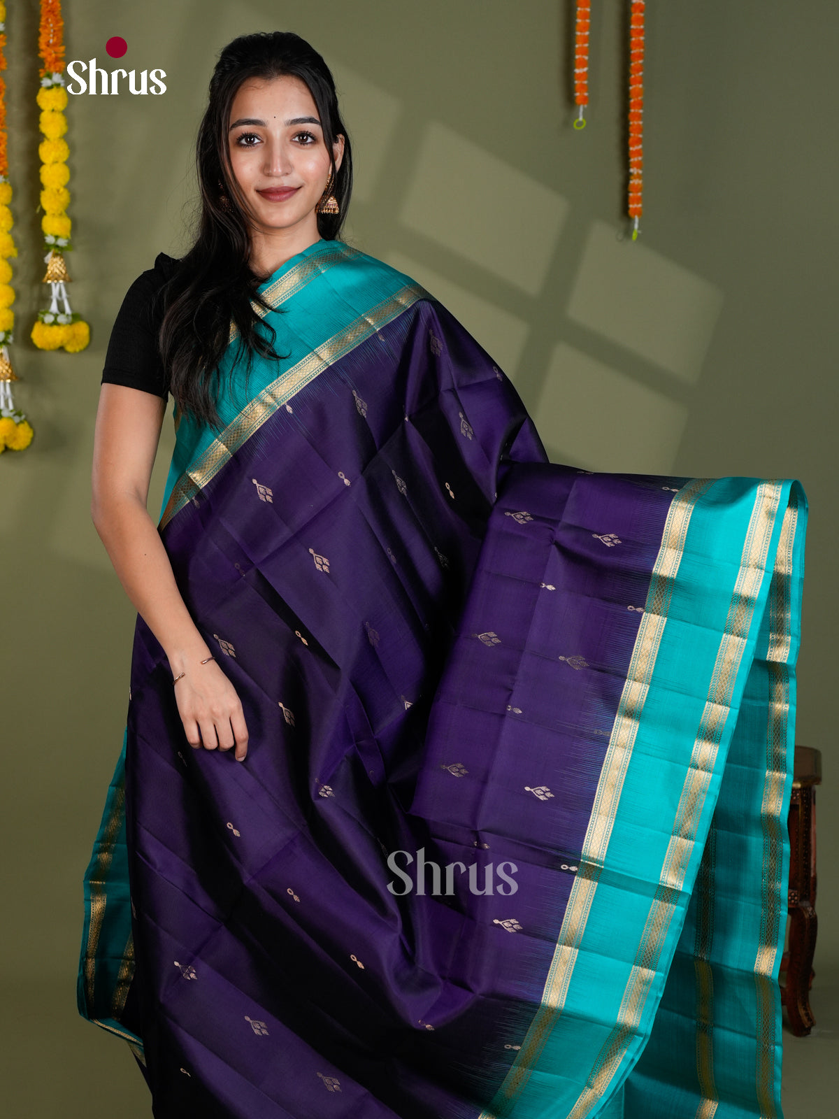 Buy Classic Navy Blue Pure Soft Silk Saree With Small Buttas, Teal Blue Rettaipet Border & Brocade Pallu